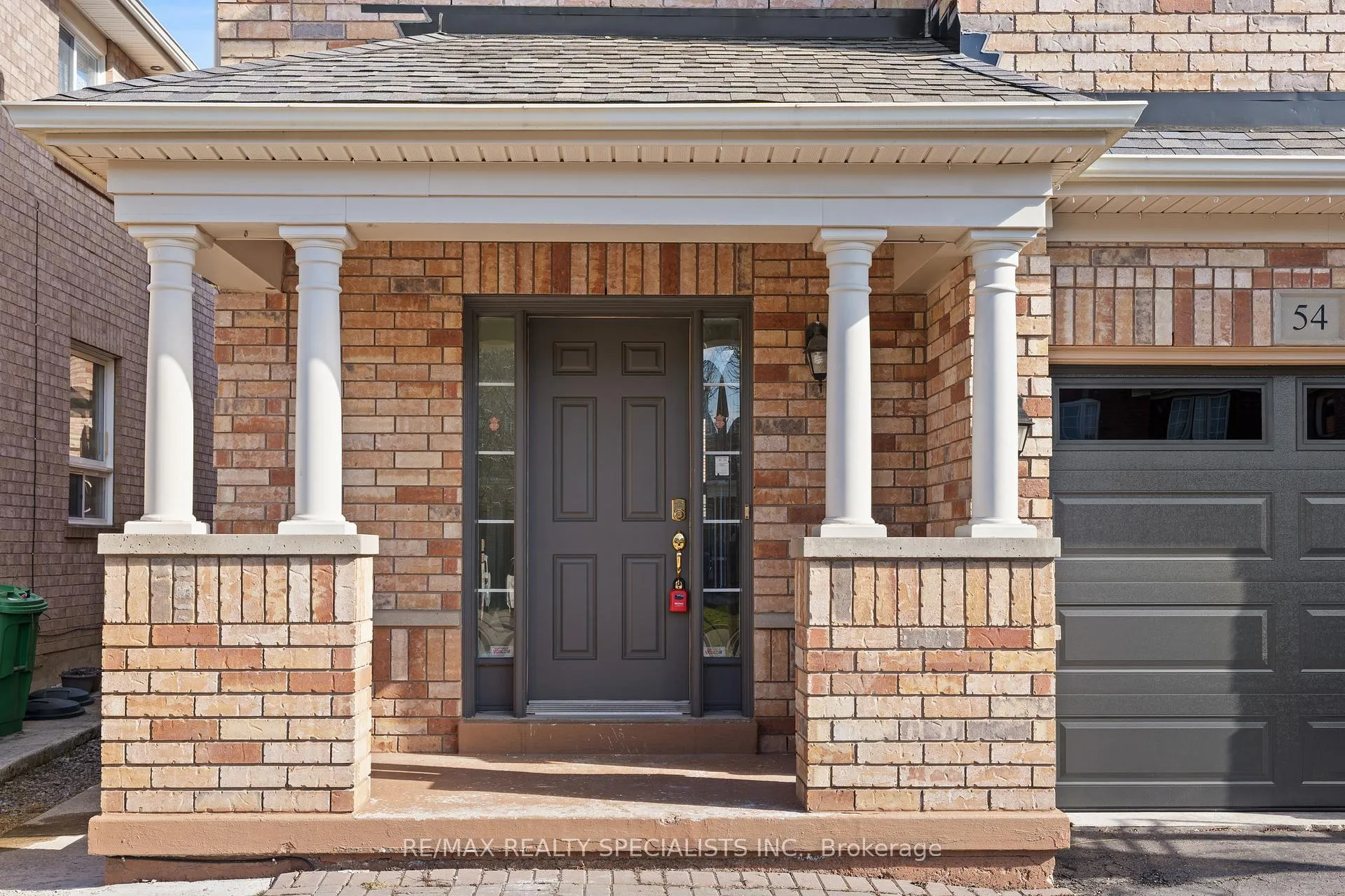 Photo 3 of 54 Hollingsworth Circle, Brampton, Fletcher's Meadow — HOMEH