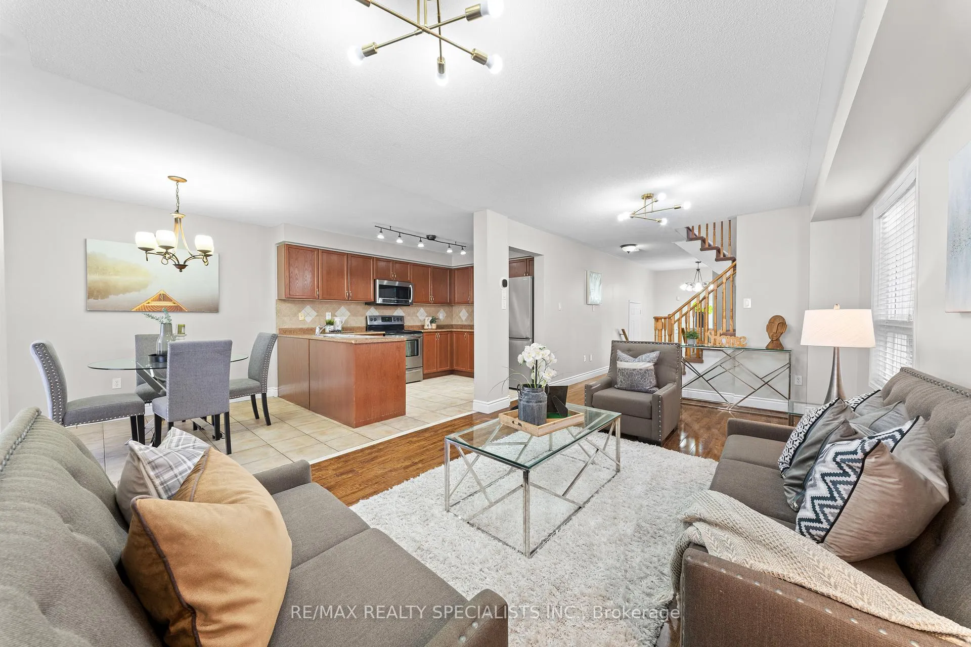 Photo 10 of 54 Hollingsworth Circle, Brampton, Fletcher's Meadow — HOMEH