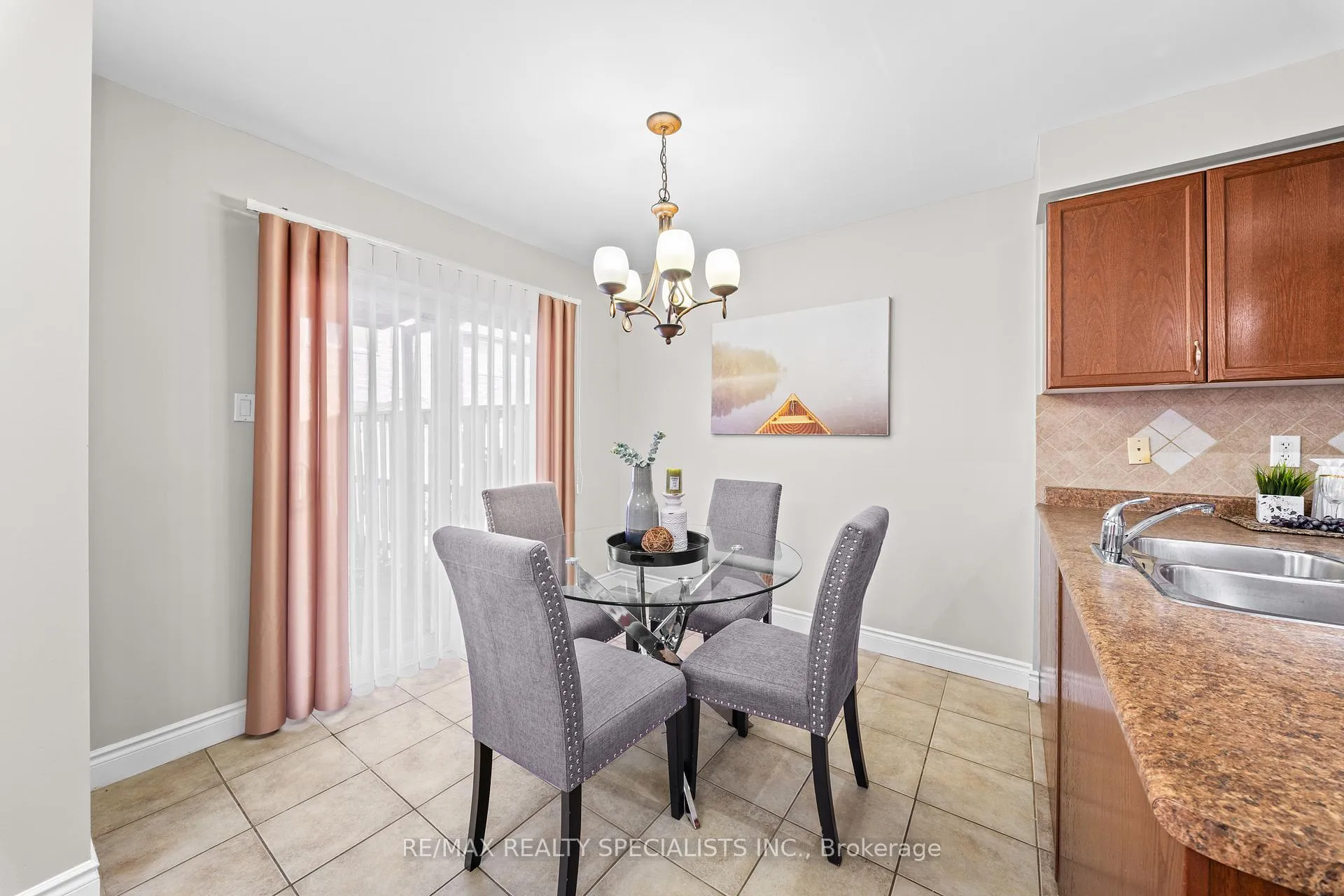 Photo 15 of 54 Hollingsworth Circle, Brampton, Fletcher's Meadow — HOMEH