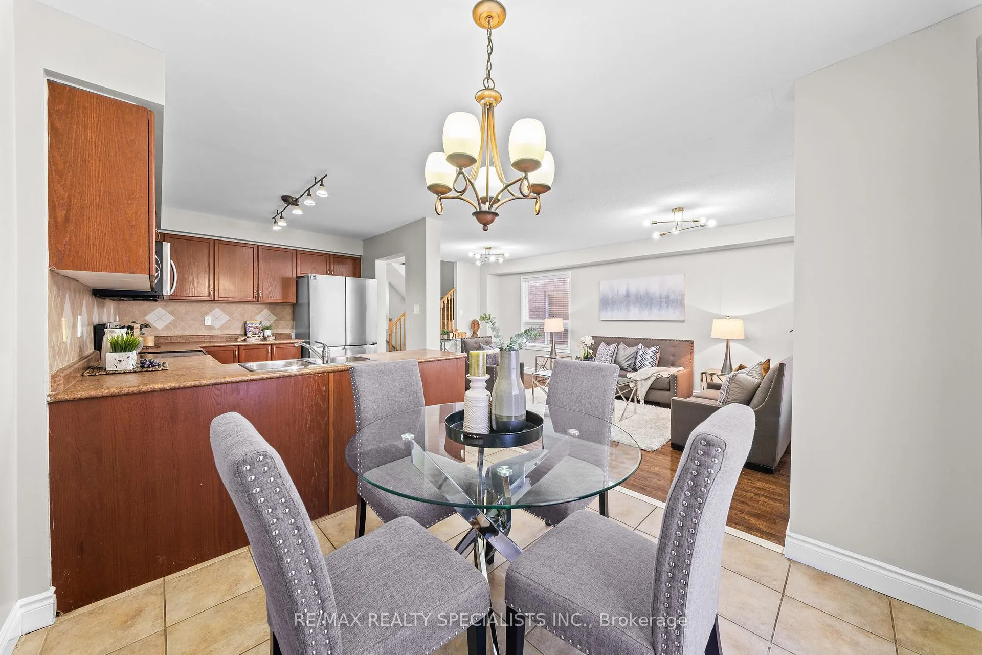 Photo 17 of 54 Hollingsworth Circle, Brampton, Fletcher's Meadow — HOMEH
