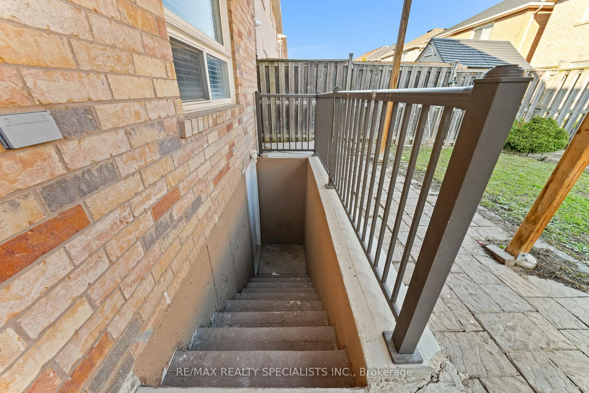 Photo 35 of 54 Hollingsworth Circle, Brampton, Fletcher's Meadow — HOMEH