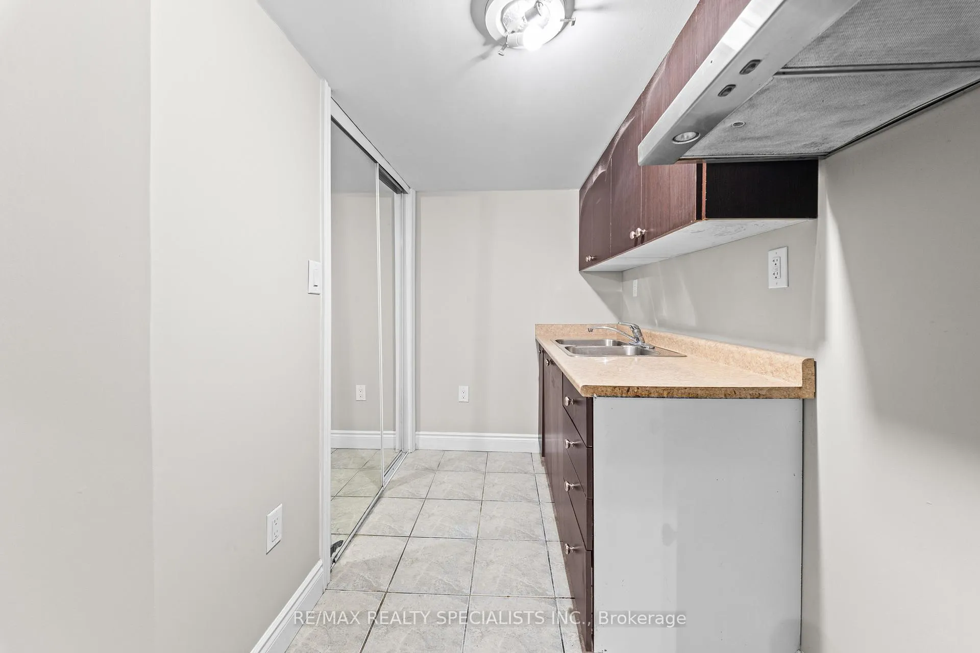 Photo 38 of 54 Hollingsworth Circle, Brampton, Fletcher's Meadow — HOMEH