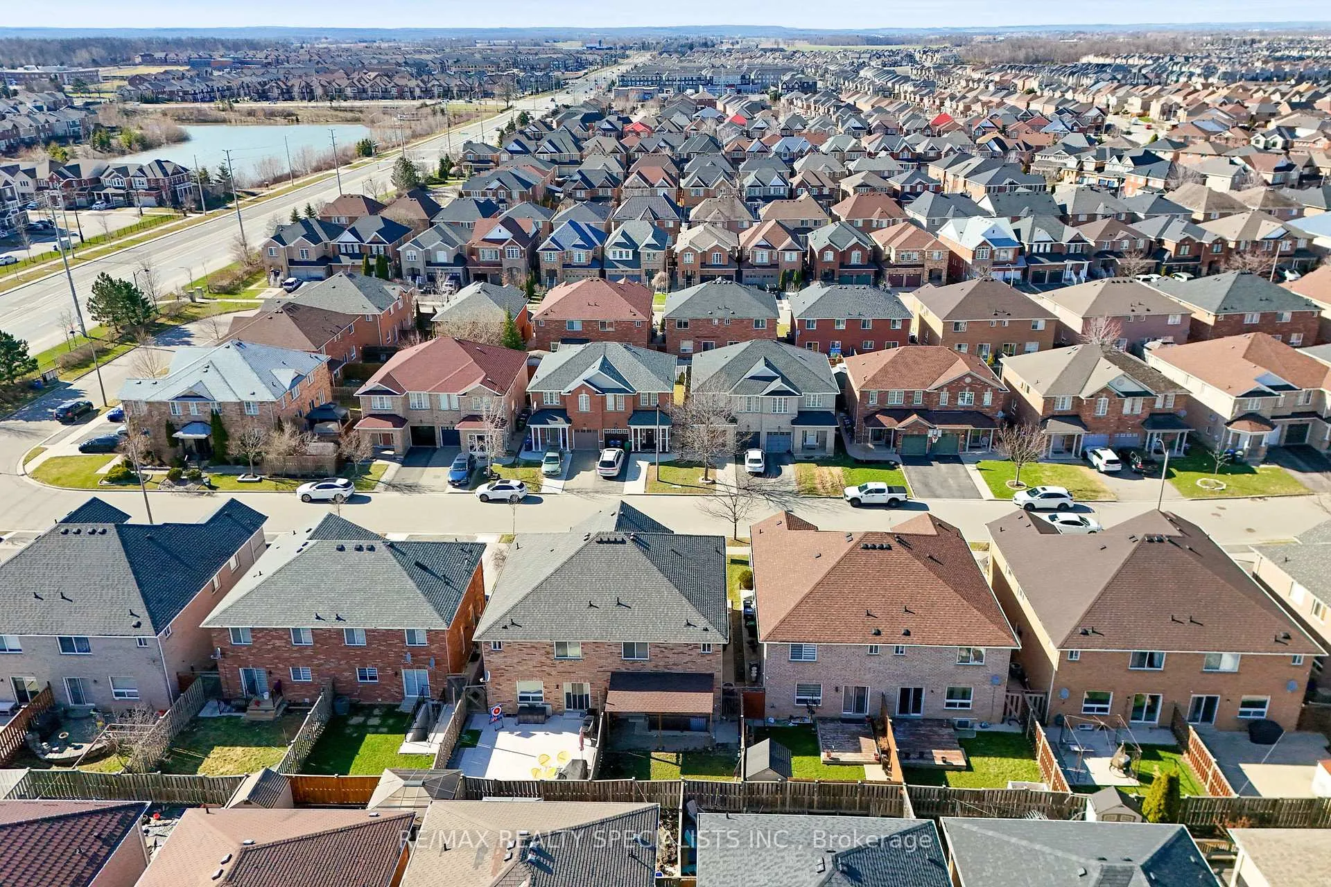 Photo 46 of 54 Hollingsworth Circle, Brampton, Fletcher's Meadow — HOMEH