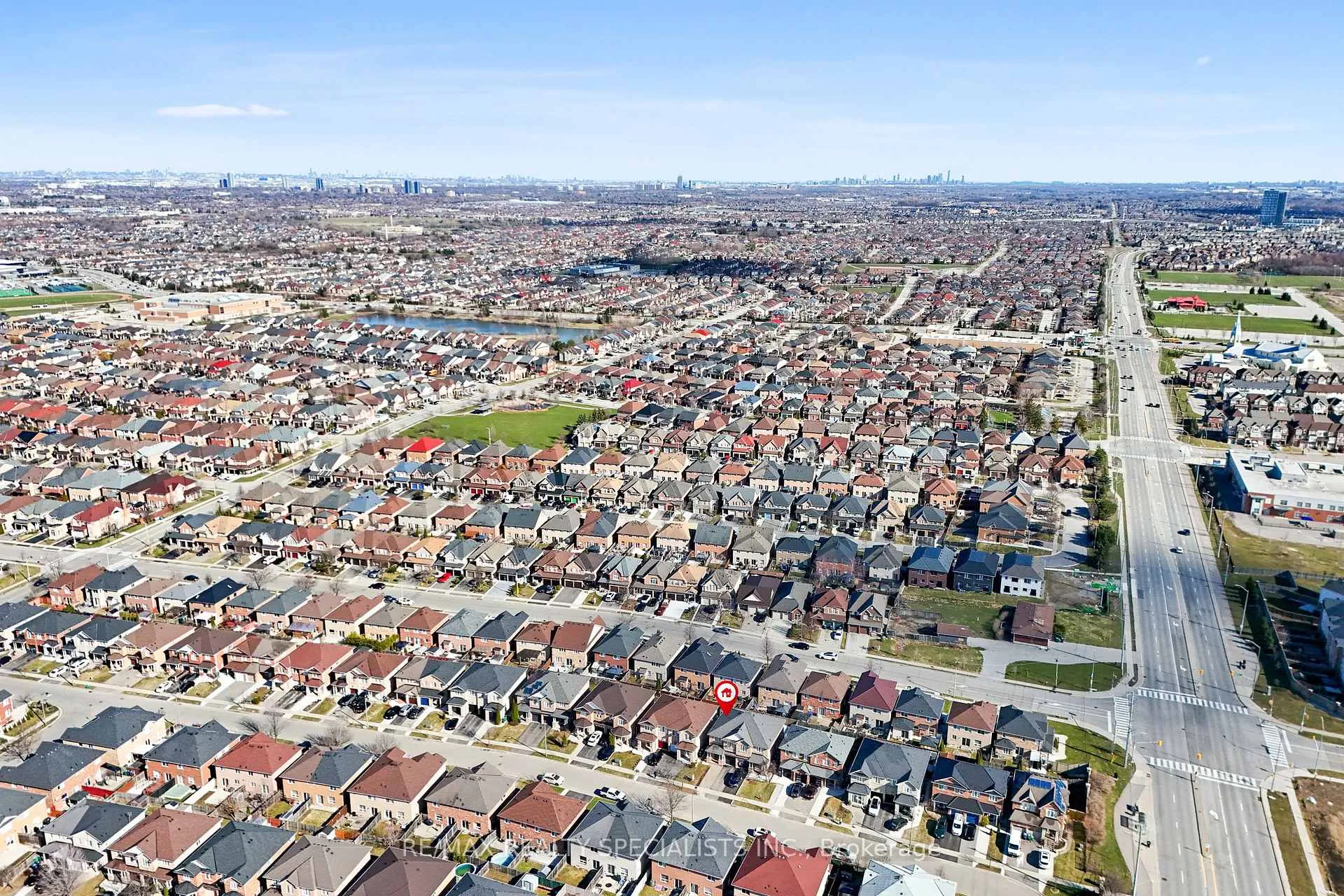 Photo 50 of 54 Hollingsworth Circle, Brampton, Fletcher's Meadow — HOMEH