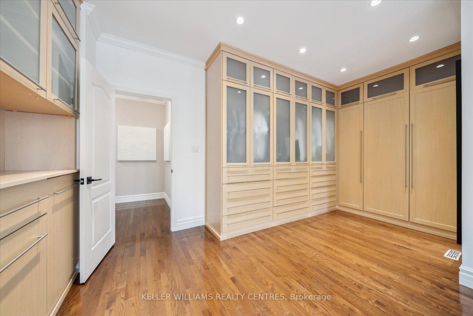 Photo 21 of 214 Tonner Crescent, Aurora, Bayview Northeast — HOMEH