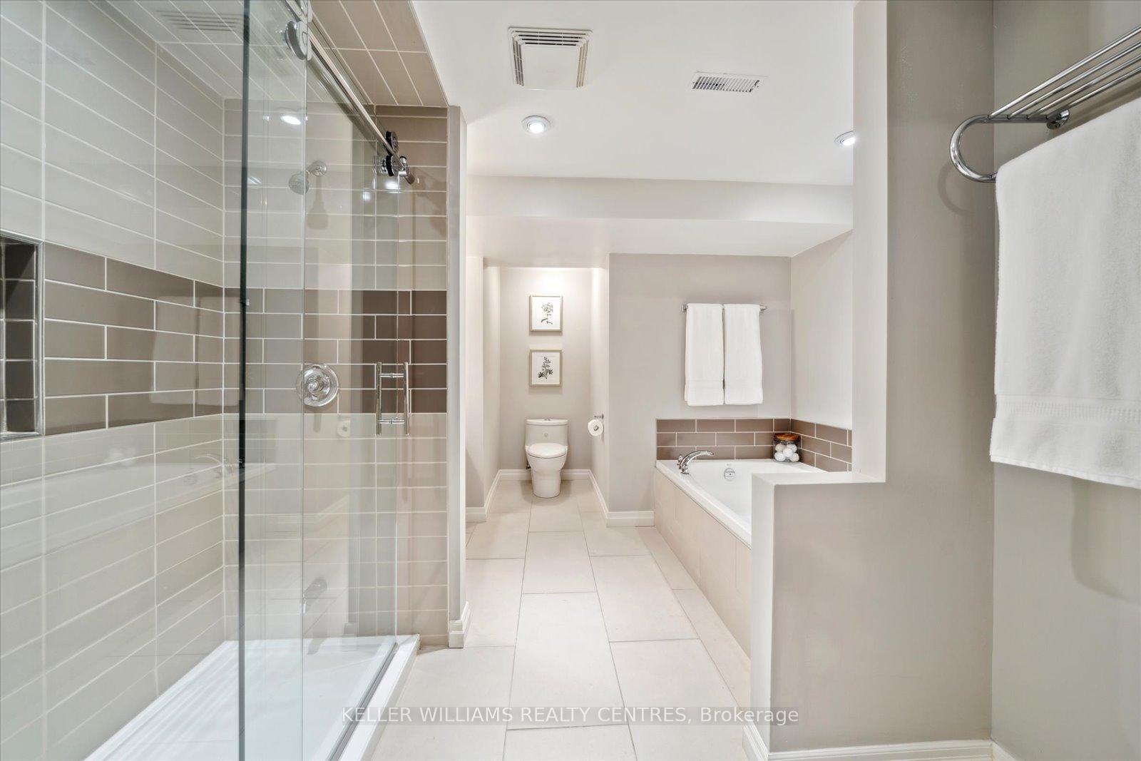 Photo 39 of 214 Tonner Crescent, Aurora, Bayview Northeast — HOMEH