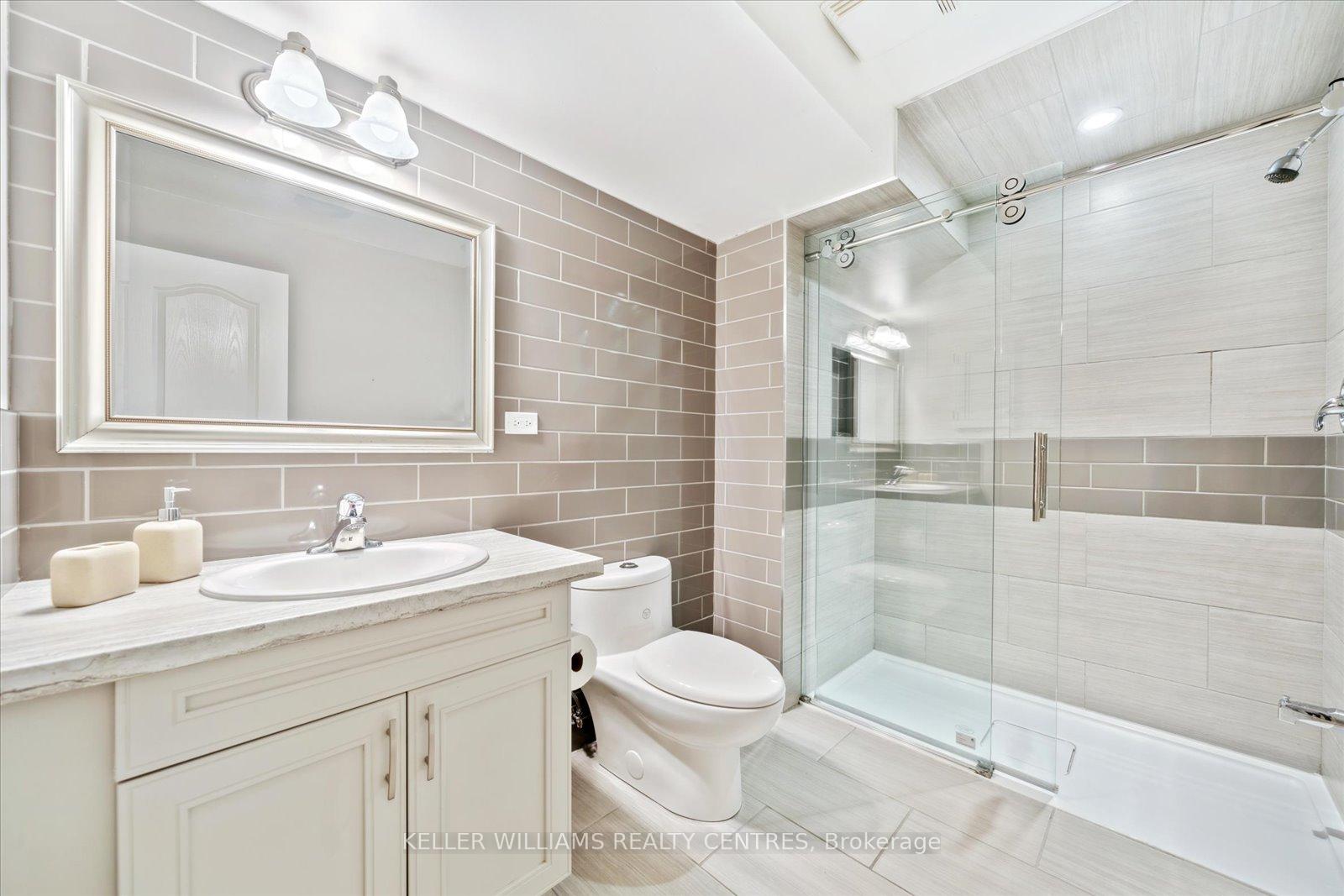 Photo 42 of 214 Tonner Crescent, Aurora, Bayview Northeast — HOMEH