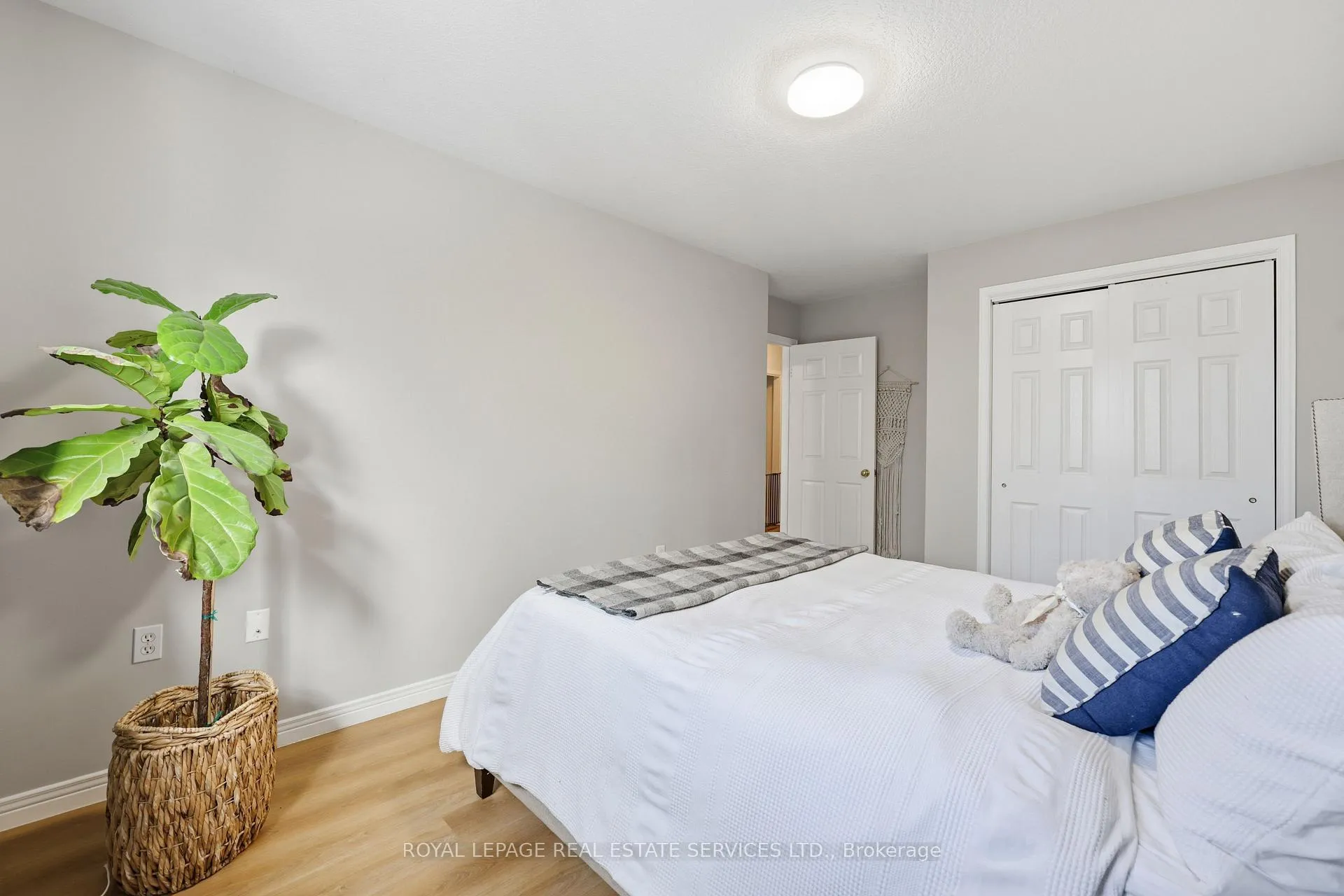 Photo 16 of Unit 5, 348 Highland Road W, Hamilton, Stoney Creek Mountain — HOMEH
