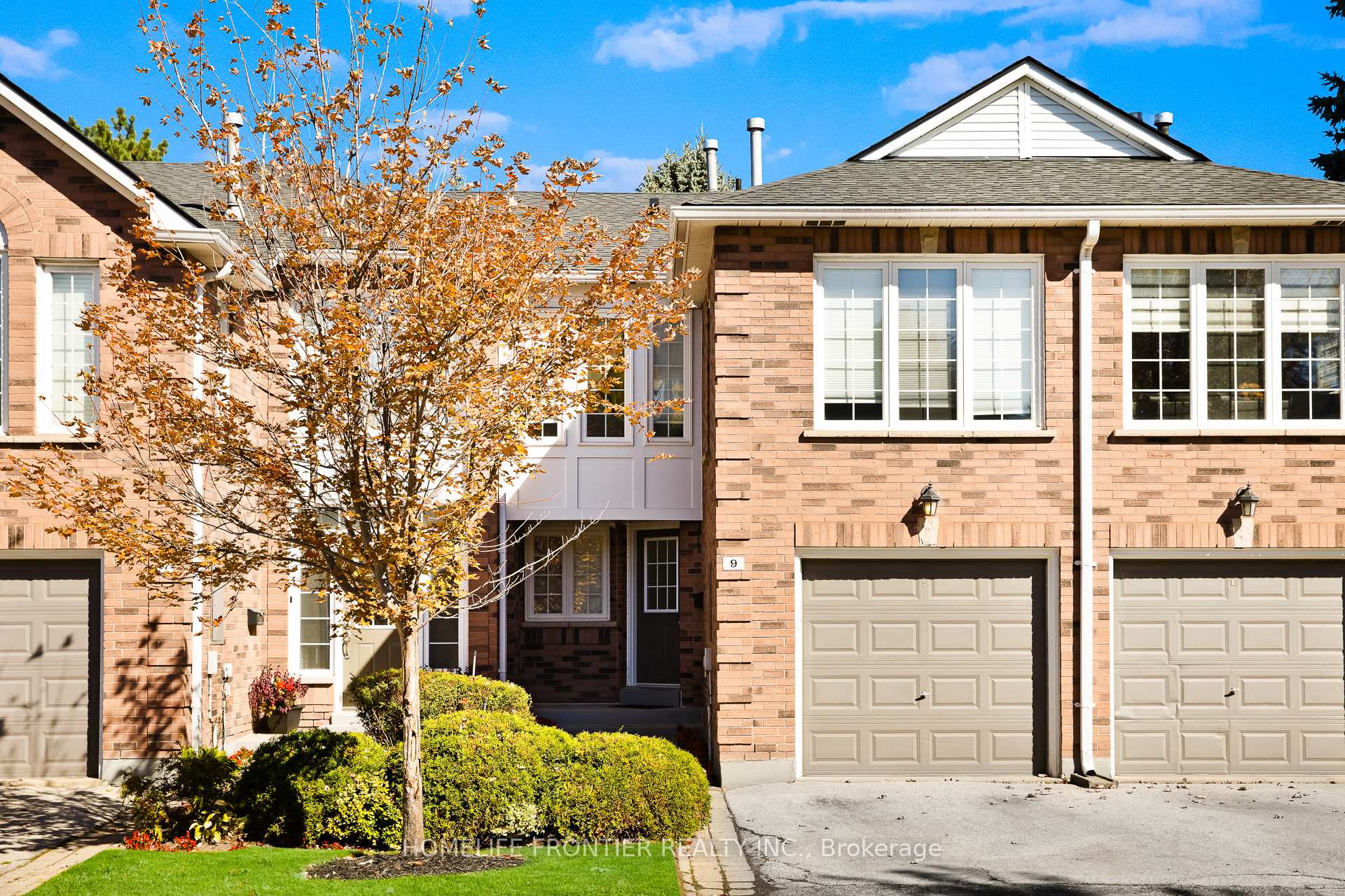 Photo 1 of 9 Lancewood Crescent, Brampton, Queen Street Corridor — HOMEH