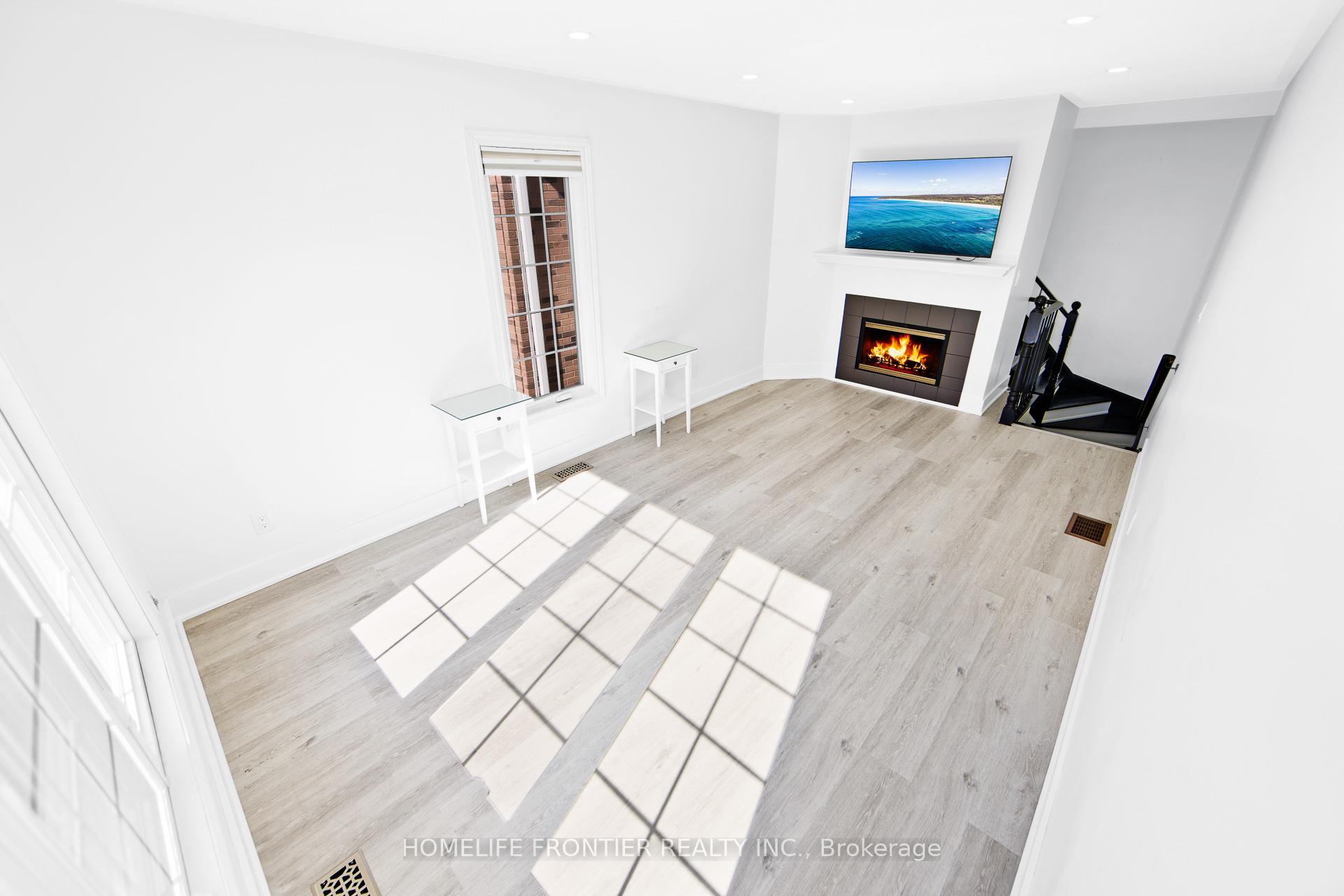 Photo 10 of 9 Lancewood Crescent, Brampton, Queen Street Corridor — HOMEH