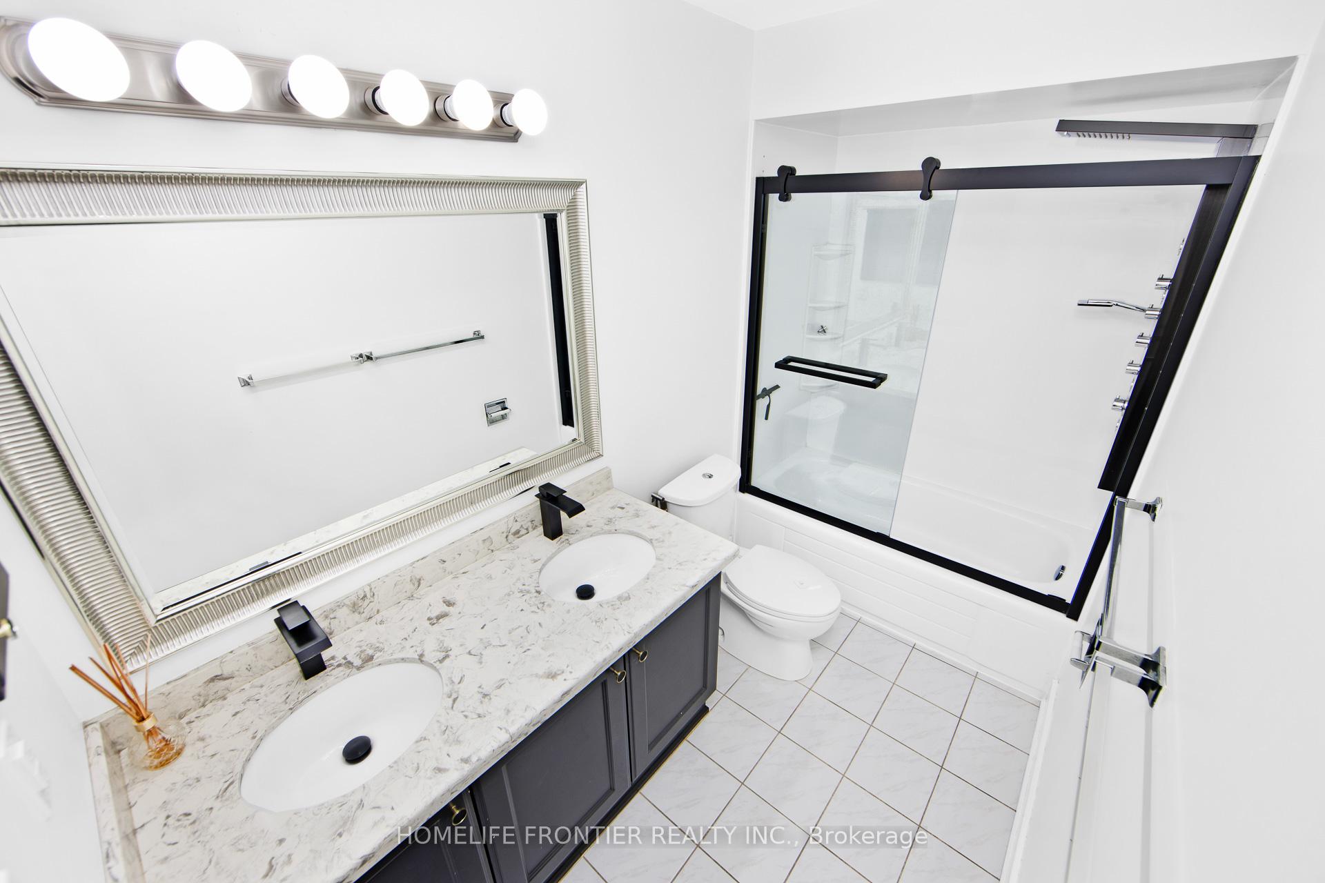 Photo 13 of 9 Lancewood Crescent, Brampton, Queen Street Corridor — HOMEH