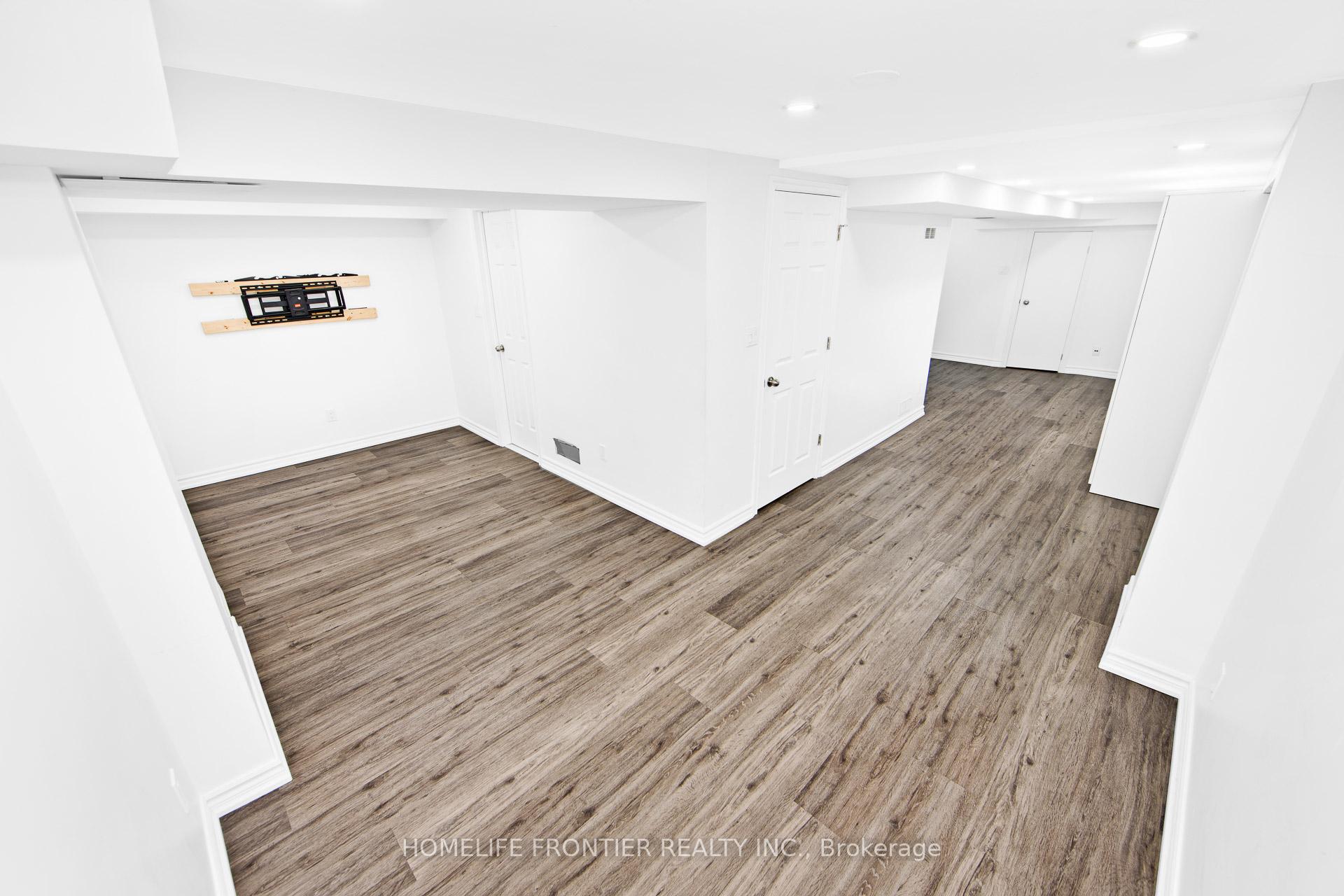 Photo 17 of 9 Lancewood Crescent, Brampton, Queen Street Corridor — HOMEH