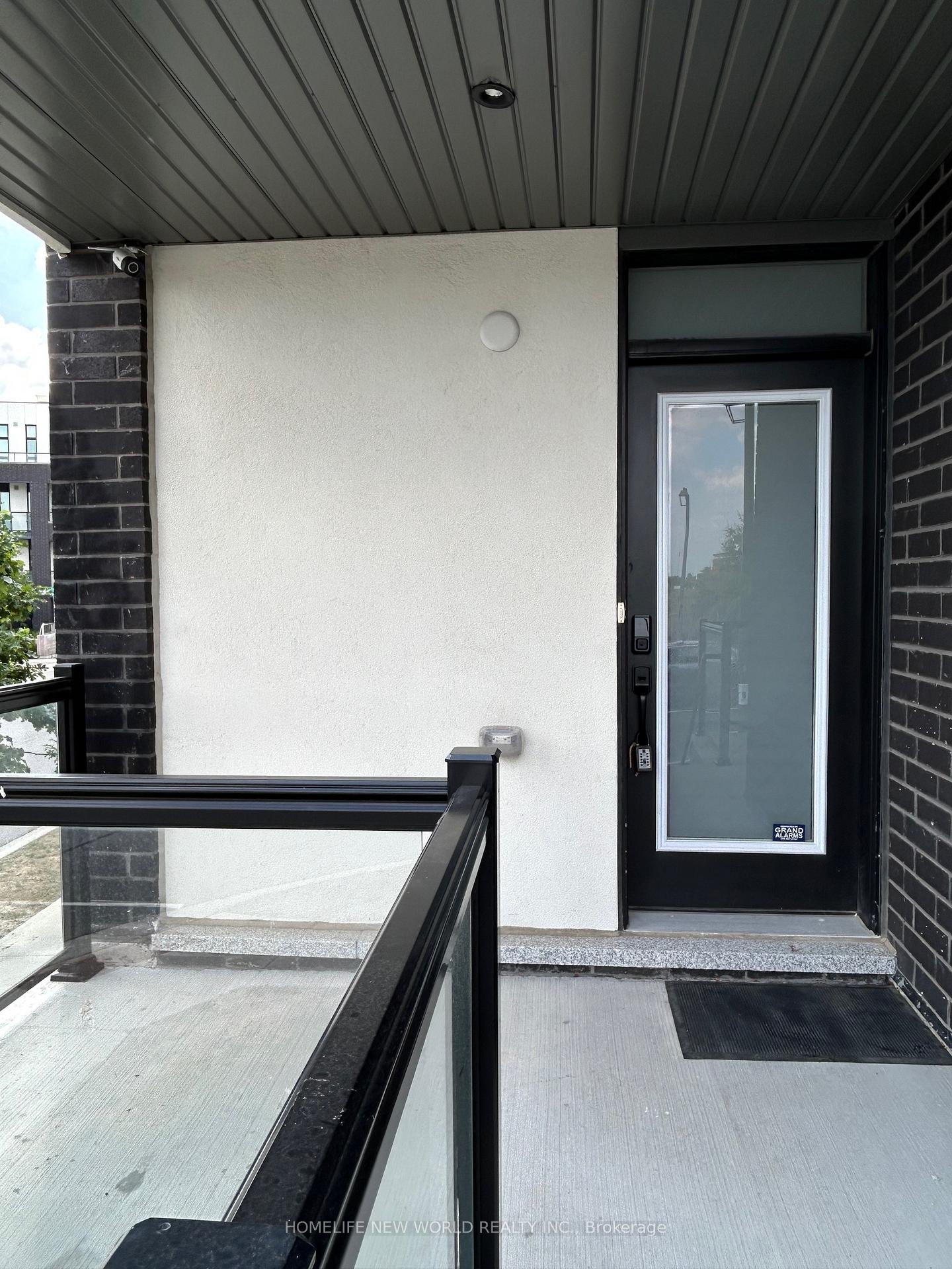 Photo 3 of Unit Main & Bsmt, 1683 Bur Oak Avenue, Markham, Wismer — HOMEH