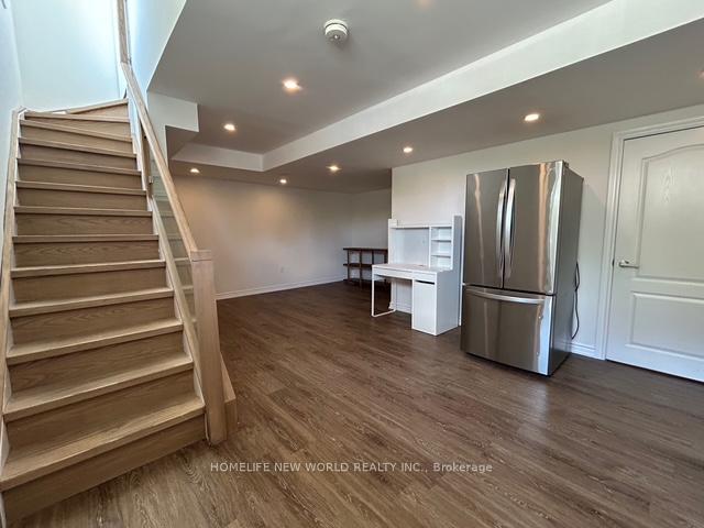 Photo 11 of Unit Main & Bsmt, 1683 Bur Oak Avenue, Markham, Wismer — HOMEH