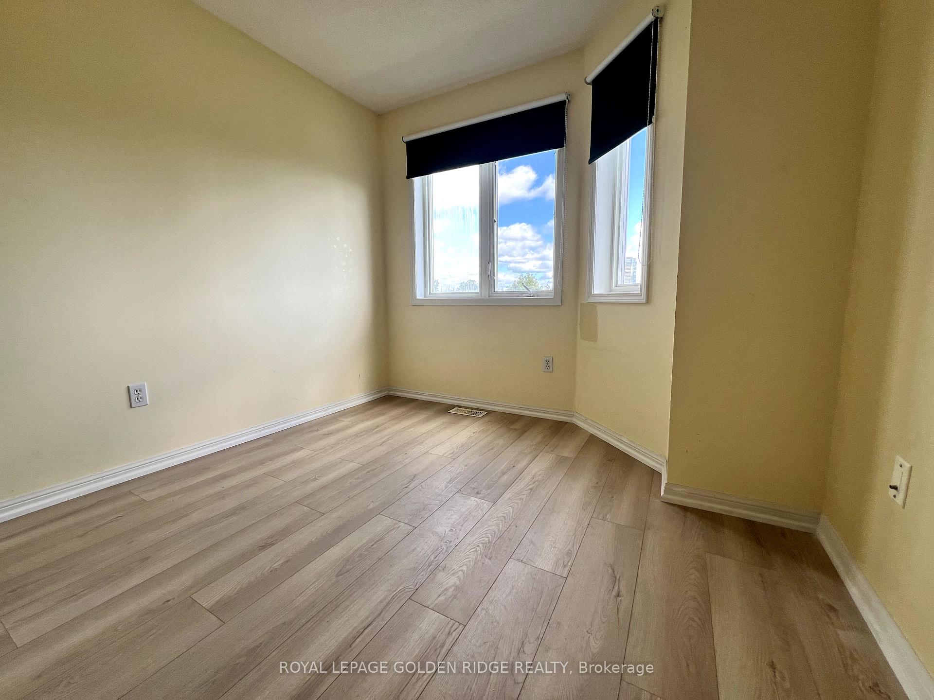 Photo 9 of 154 Town Centre Boulevard, Markham, Unionville — HOMEH