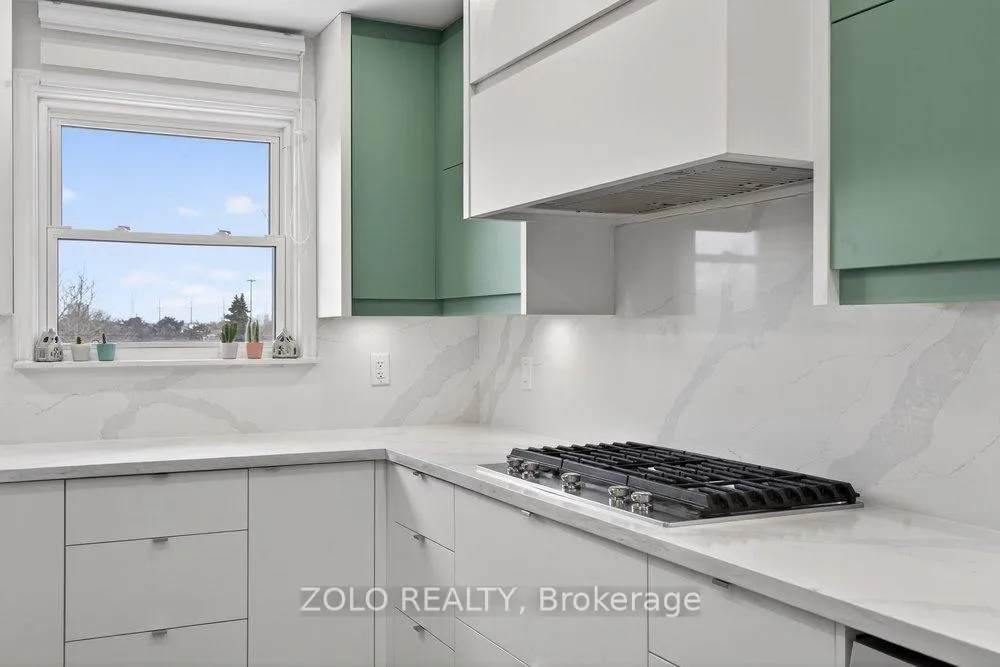 Photo 7 of 20 Bridesburg Drive, Etobicoke, Kingsview Village-The Westway — HOMEH