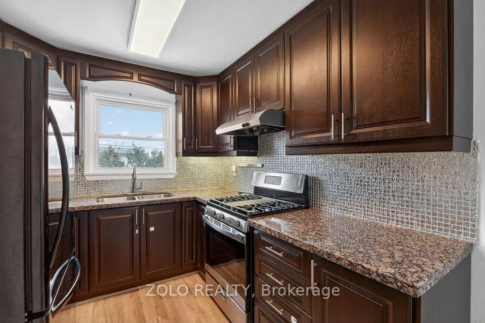 Photo 24 of 20 Bridesburg Drive, Etobicoke, Kingsview Village-The Westway — HOMEH