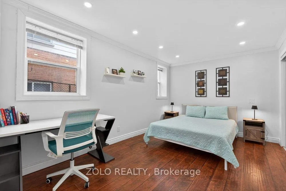 Photo 38 of 20 Bridesburg Drive, Etobicoke, Kingsview Village-The Westway — HOMEH