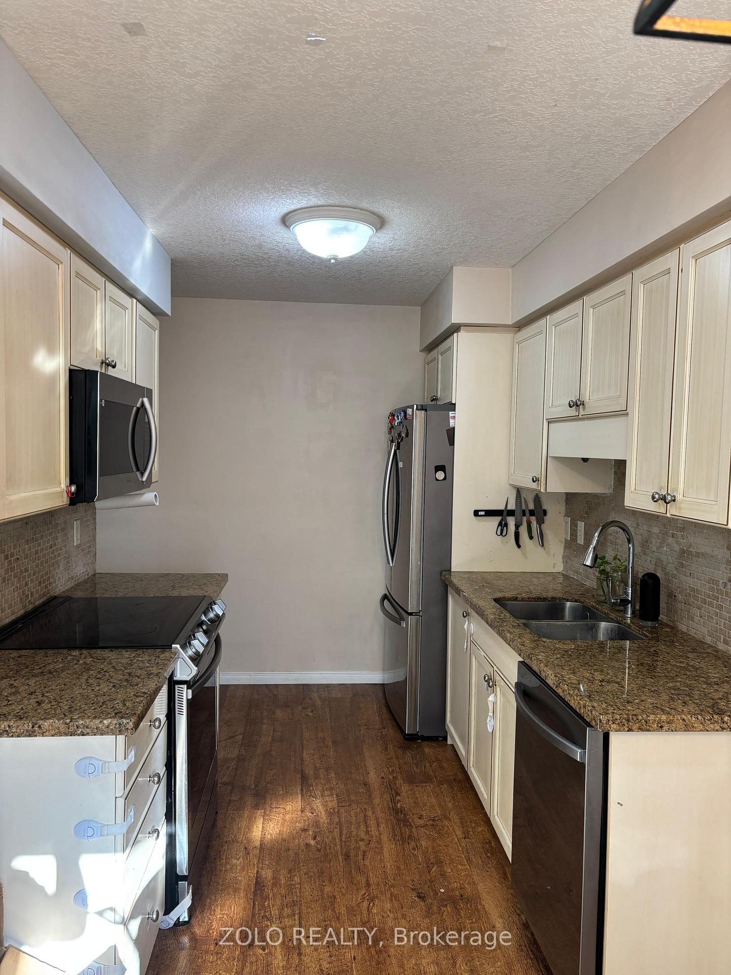 Photo 17 of Unit H52, 85 Bankside Drive, Kitchener — HOMEH