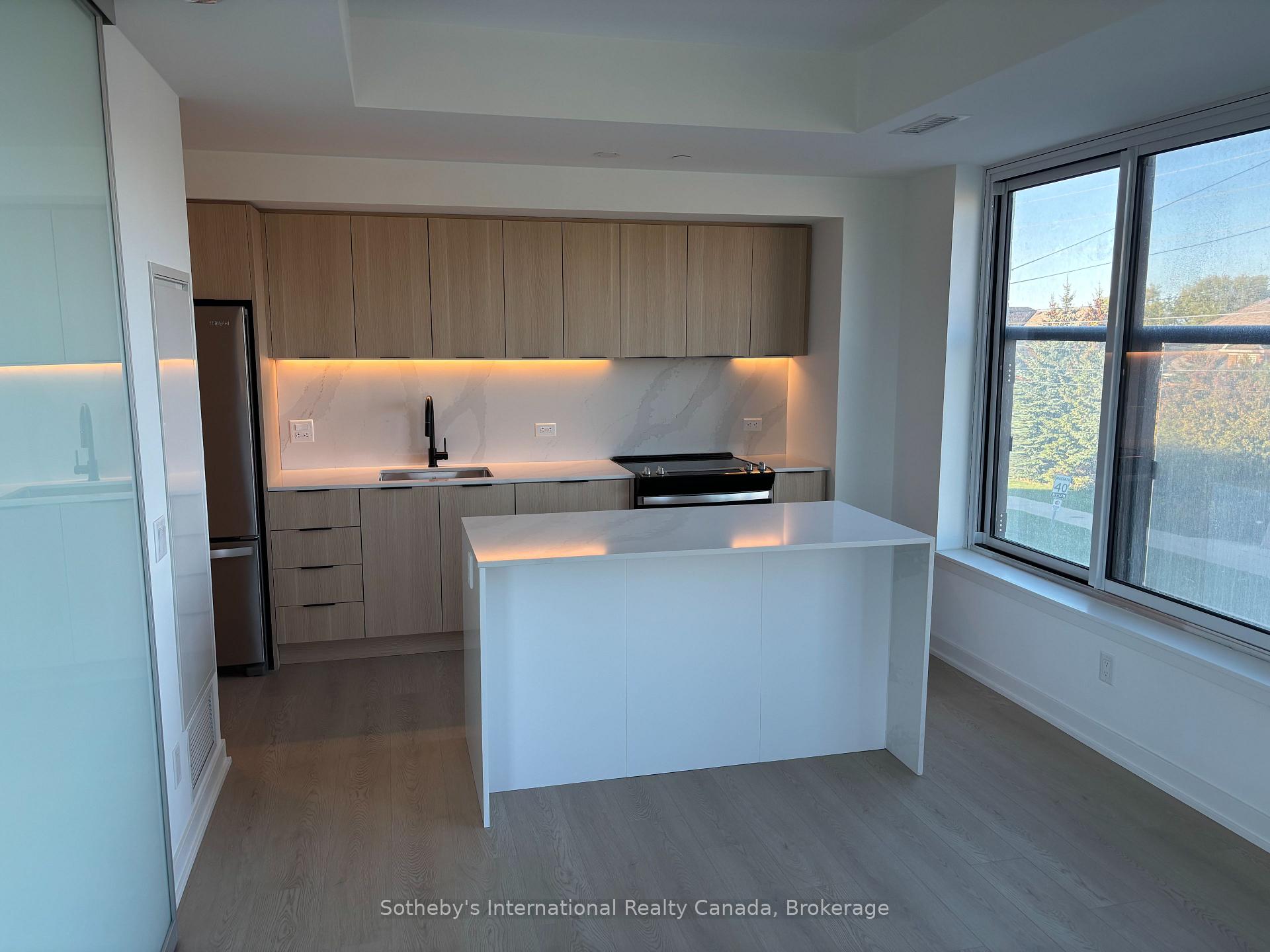 Photo 11 of Unit 206, 31 Huron Street, Collingwood — HOMEH