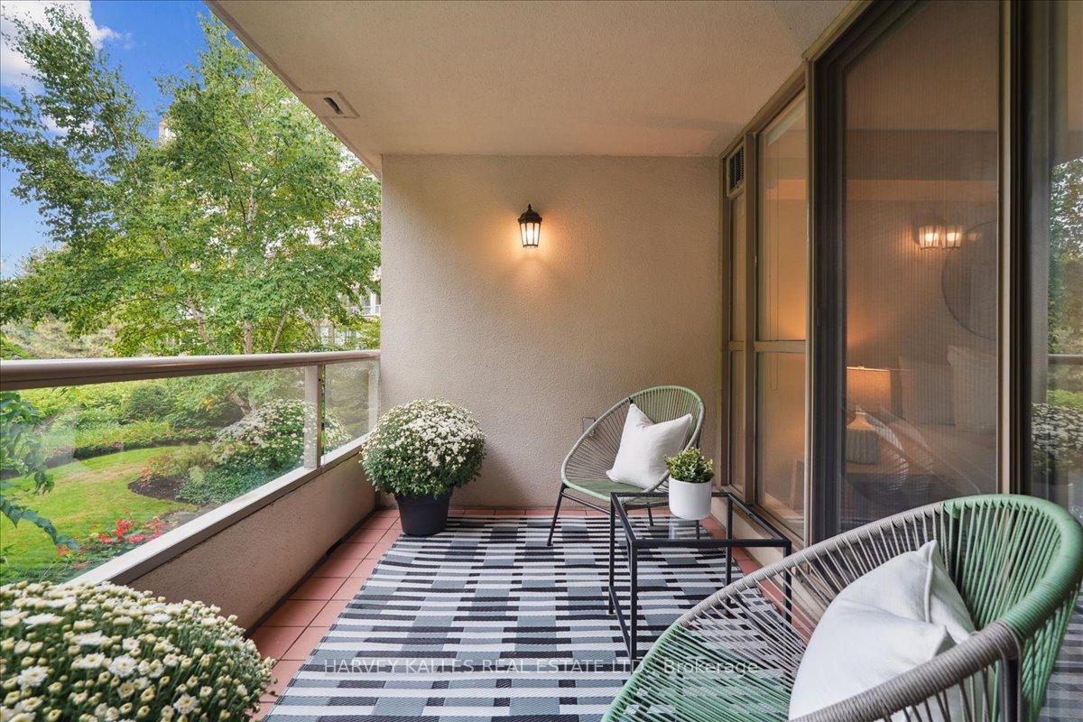 Photo 13 of Unit 319, 3800 Yonge Street, Toronto, Bedford Park-Nortown — HOMEH