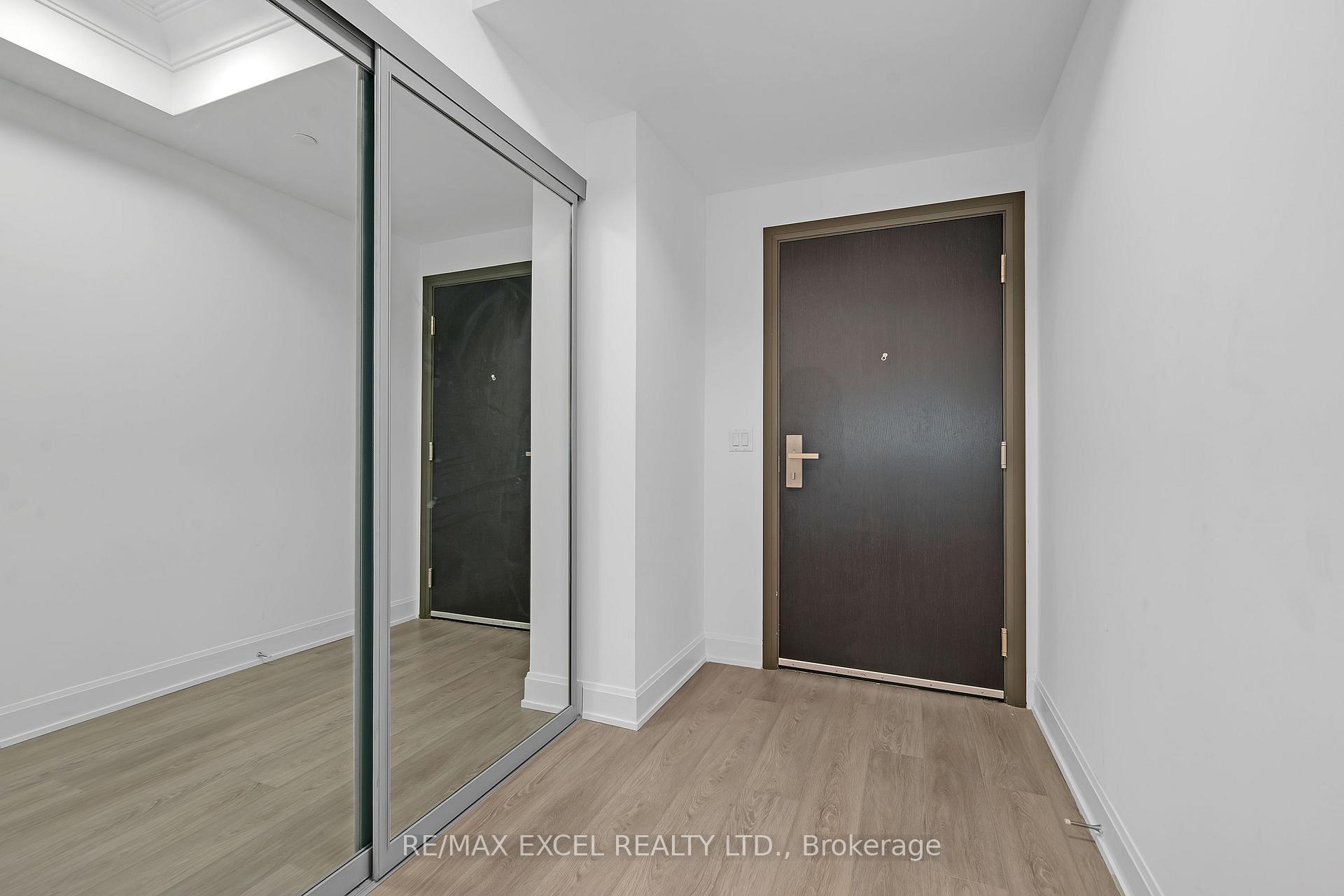 Photo 5 of Unit 607, 8 Water Walk Drive, Markham, Unionville — HOMEH