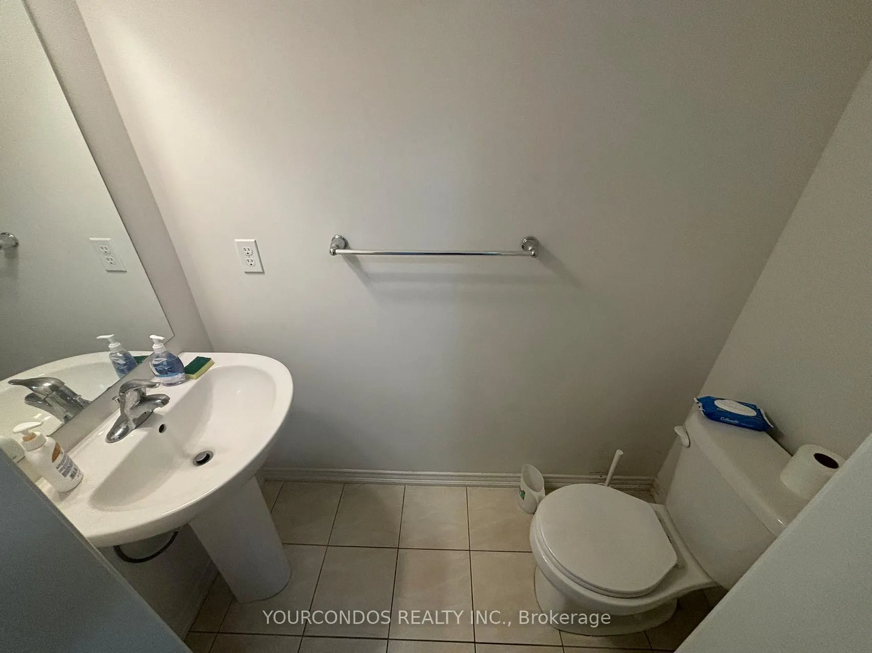 Photo 11 of 38 Filly Path, Oshawa, Windfields — HOMEH