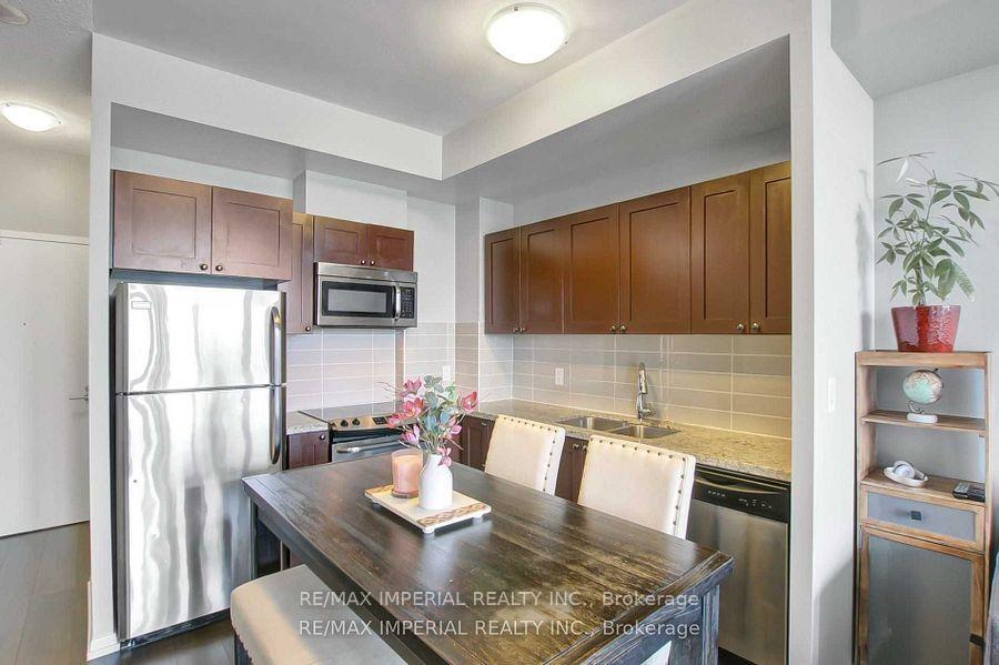 Photo 7 of Unit 511, 540 Bur Oak Avenue, Markham, Berczy — HOMEH