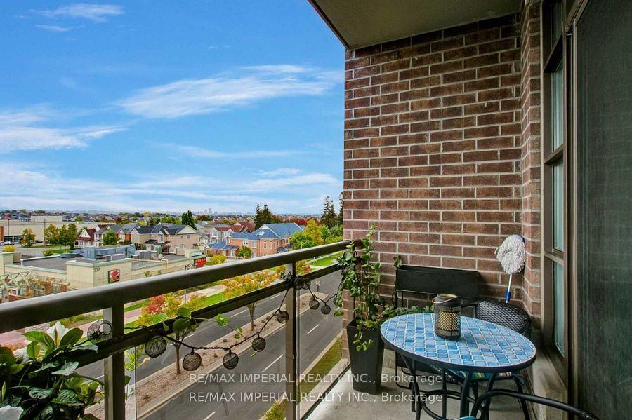 Photo 9 of Unit 511, 540 Bur Oak Avenue, Markham, Berczy — HOMEH