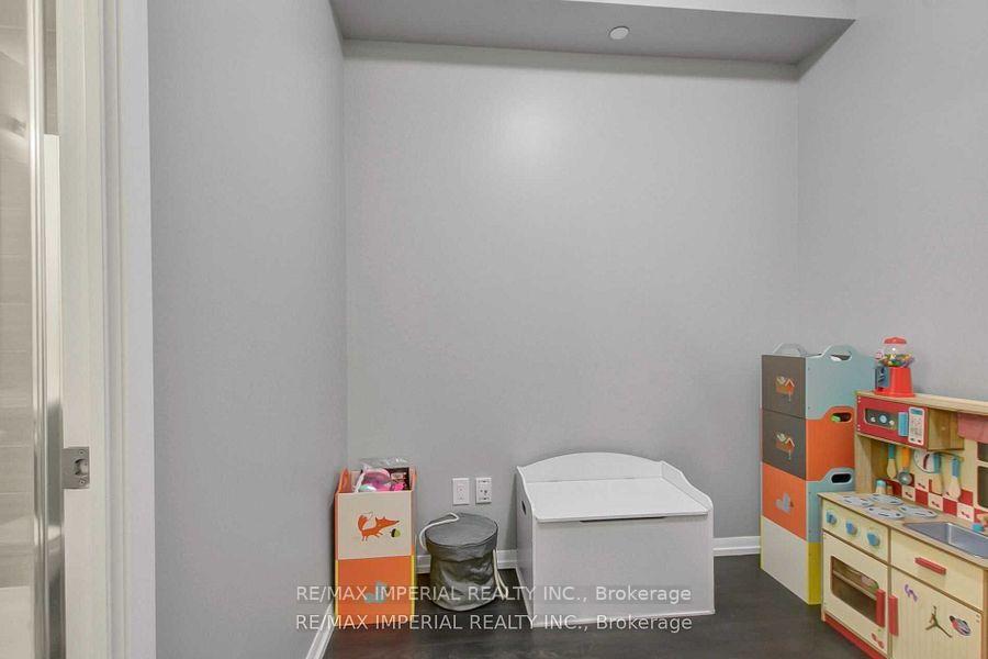 Photo 13 of Unit 511, 540 Bur Oak Avenue, Markham, Berczy — HOMEH