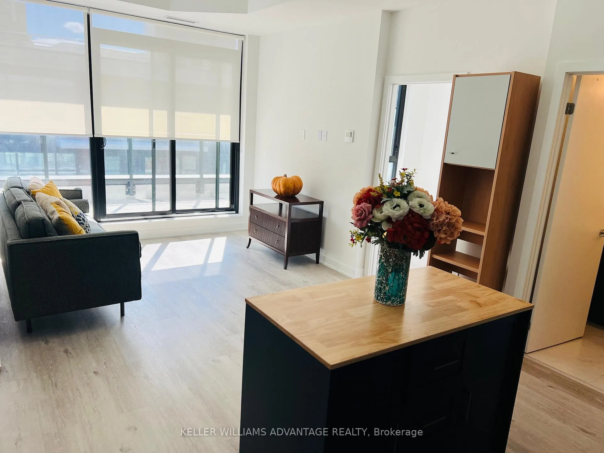 Photo 2 of Unit PH-511 B, 1604 Charles Street, Whitby, Port Whitby — HOMEH