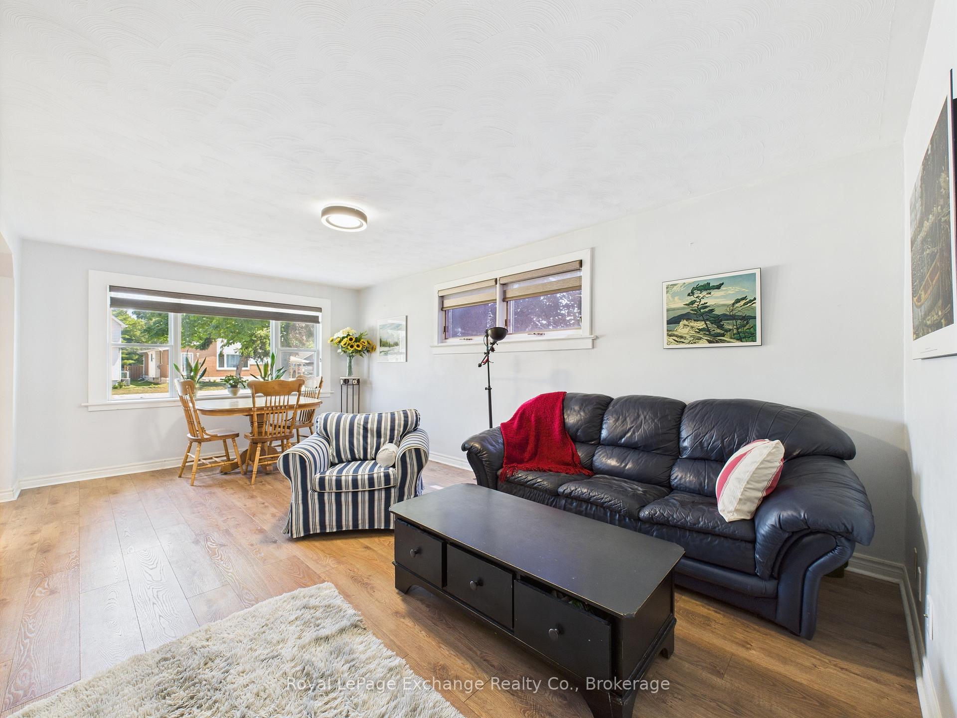 Photo 2 of 152 Bayfield Road, Goderich, Goderich (Town) — HOMEH