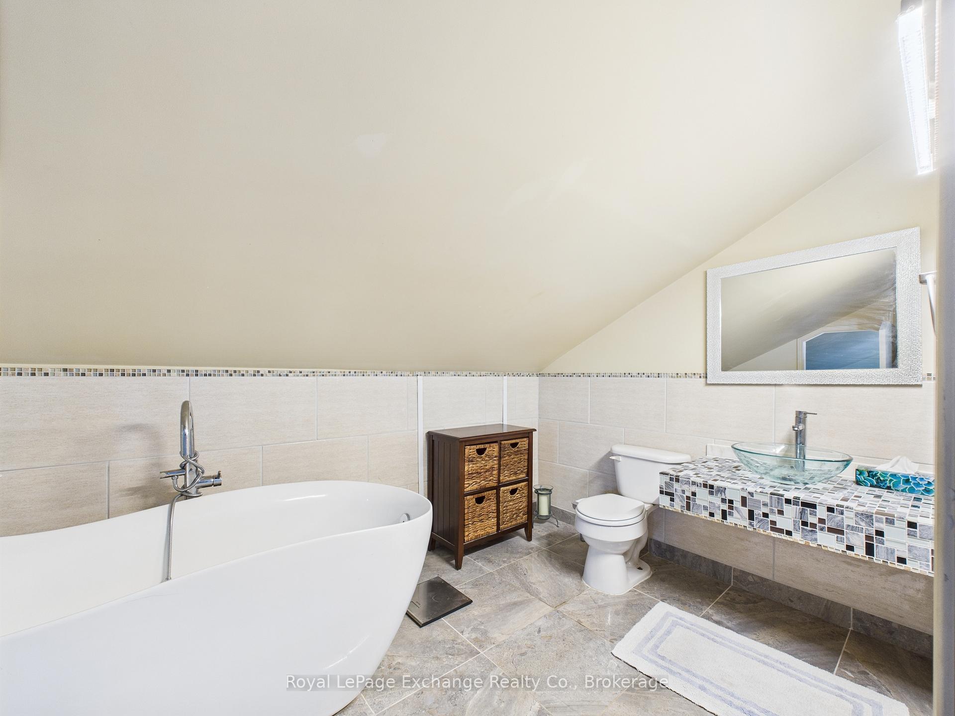 Photo 20 of 152 Bayfield Road, Goderich, Goderich (Town) — HOMEH