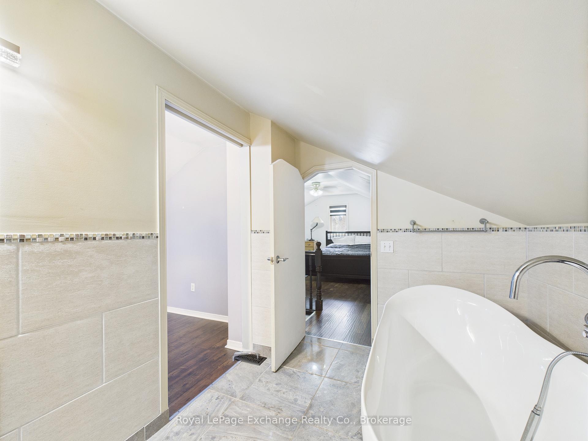 Photo 19 of 152 Bayfield Road, Goderich, Goderich (Town) — HOMEH
