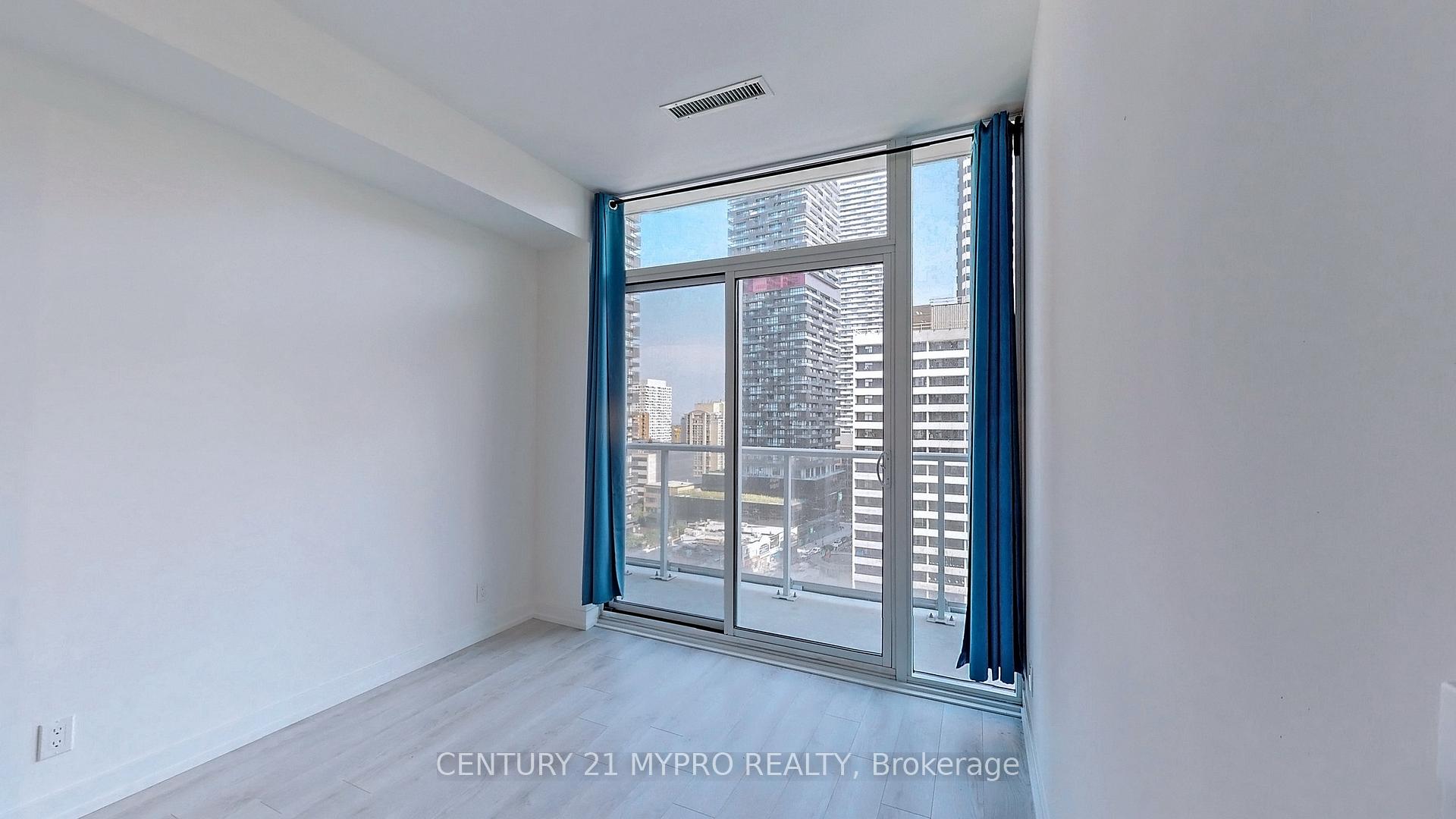 Photo 10 of Unit 1015, 33 Helendale Avenue, Toronto, Yonge-Eglinton — HOMEH