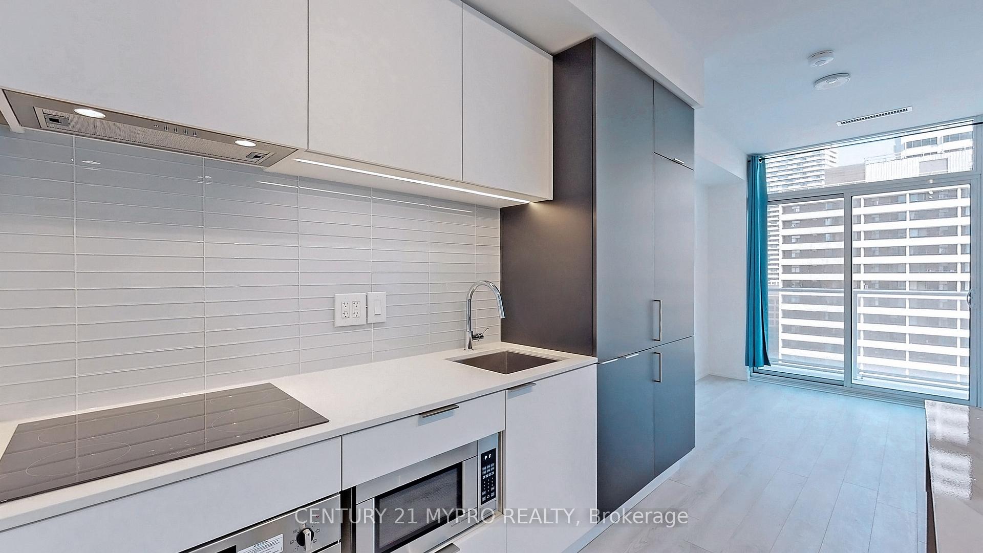 Photo 12 of Unit 1015, 33 Helendale Avenue, Toronto, Yonge-Eglinton — HOMEH