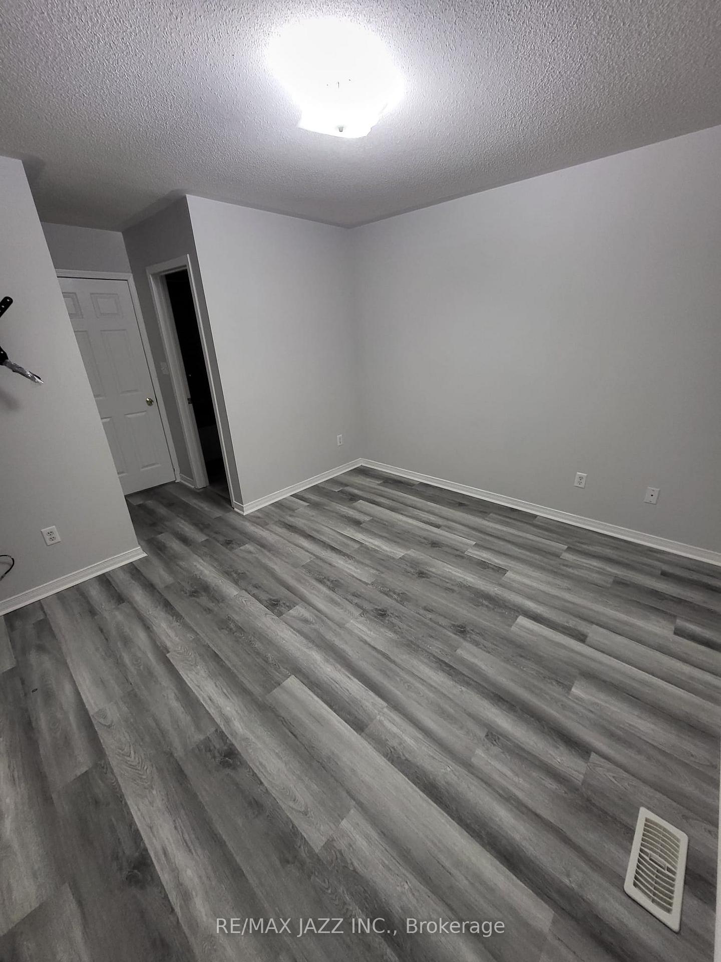 Photo 14 of 275 Monarch Avenue, Ajax, South West — HOMEH