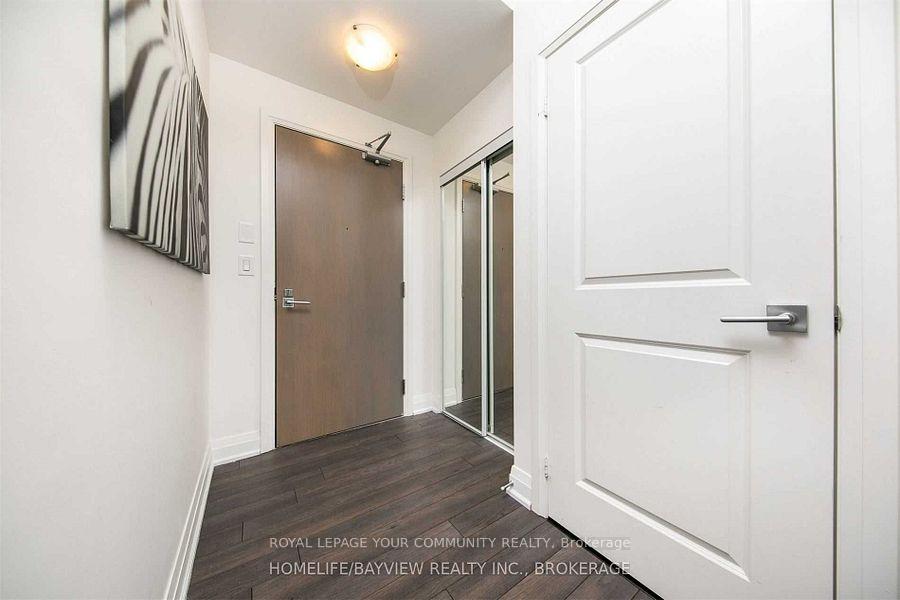 Photo 3 of Unit 727, 7165 Yonge Street, Markham, Thornhill — HOMEH