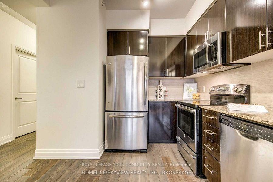 Photo 5 of Unit 727, 7165 Yonge Street, Markham, Thornhill — HOMEH
