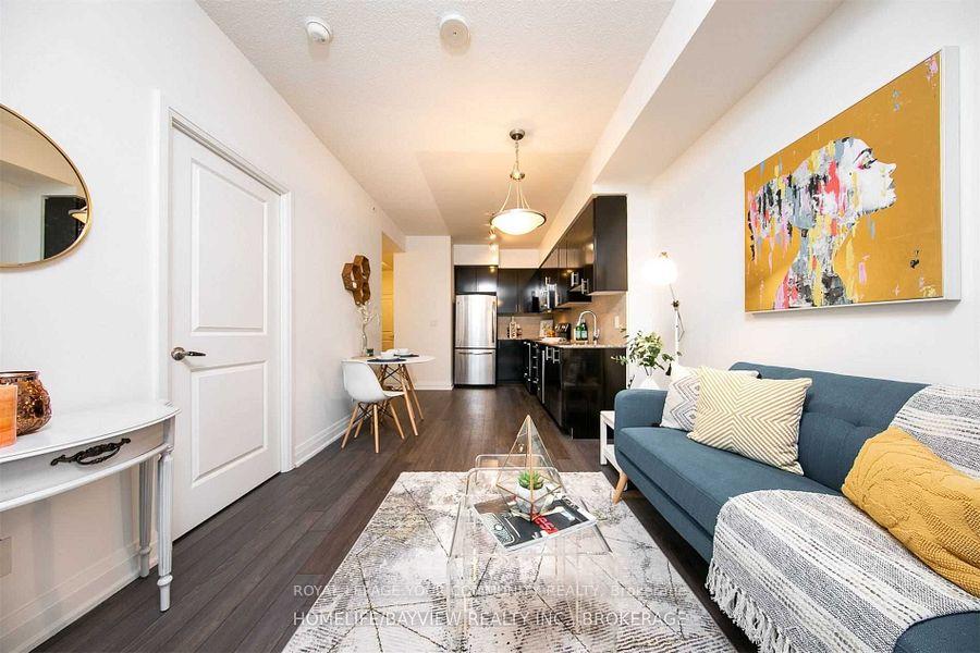 Photo 12 of Unit 727, 7165 Yonge Street, Markham, Thornhill — HOMEH