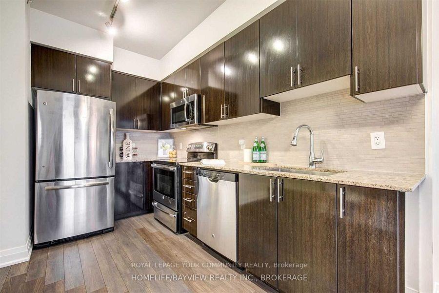 Photo 15 of Unit 727, 7165 Yonge Street, Markham, Thornhill — HOMEH