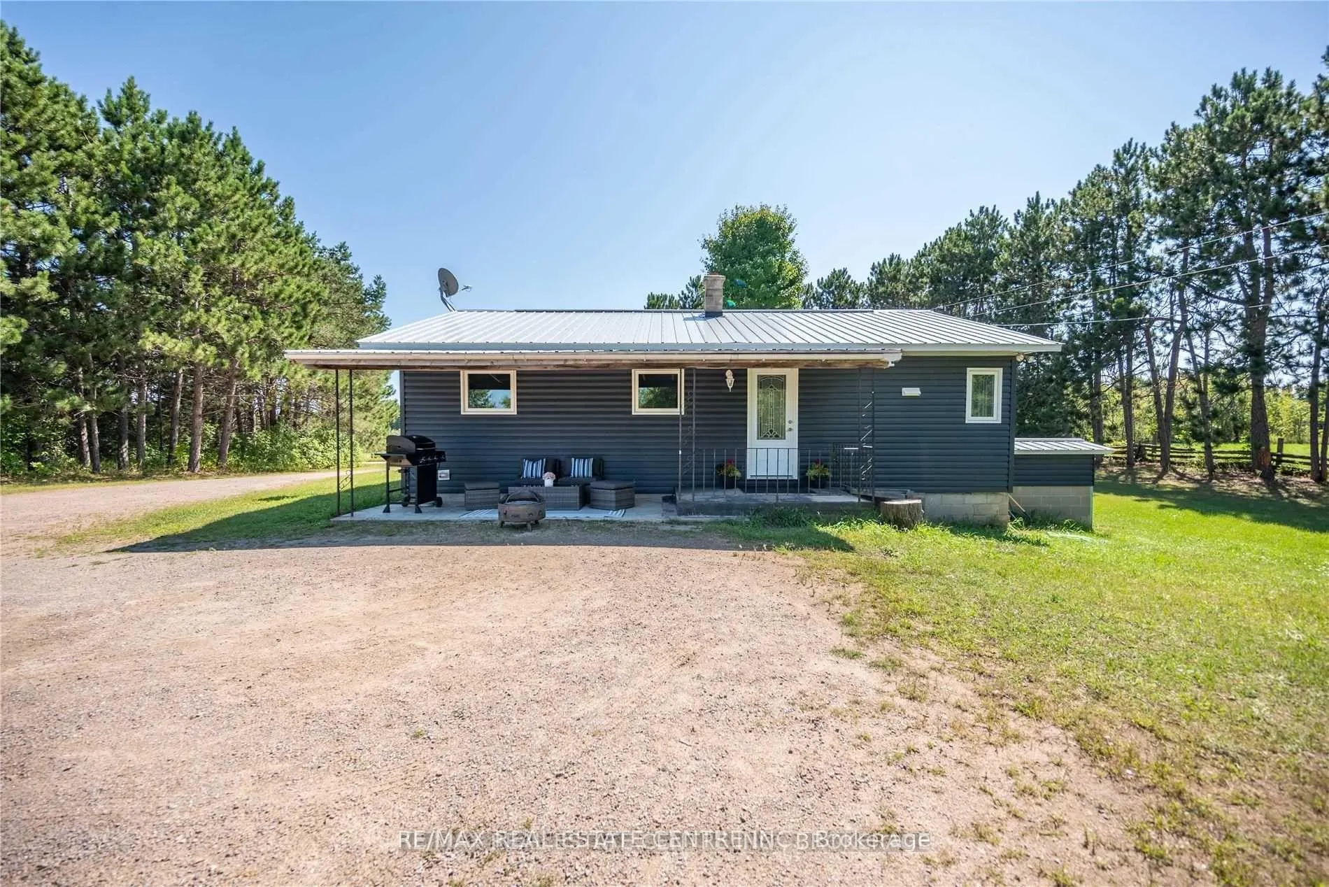 Photo 4 of 814 Sand Road, Bonnechere Valley, Eganville/Bonnechere Twp — HOMEH