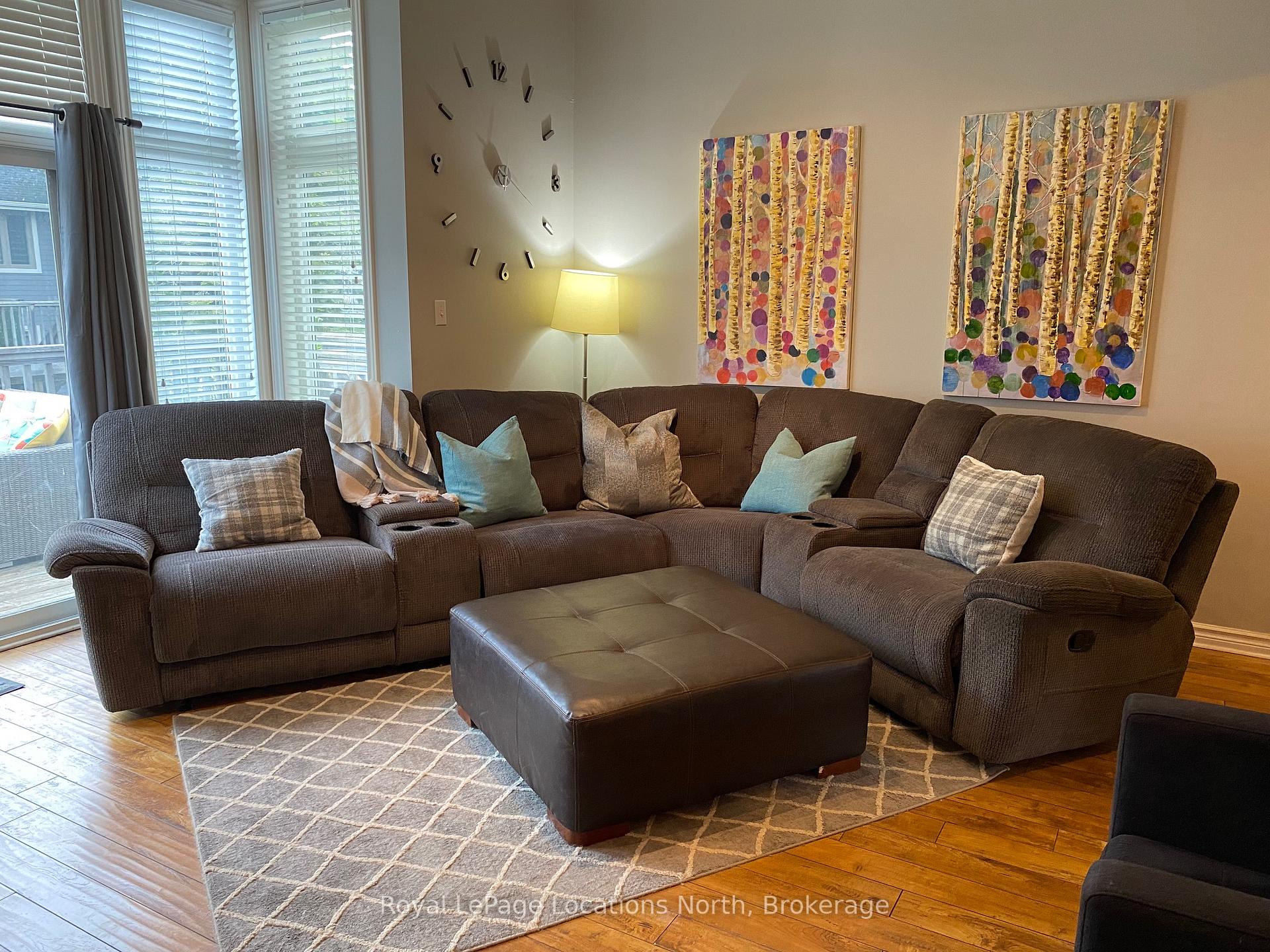 Photo 11 of 51 Lighthouse Lane W, Collingwood — HOMEH