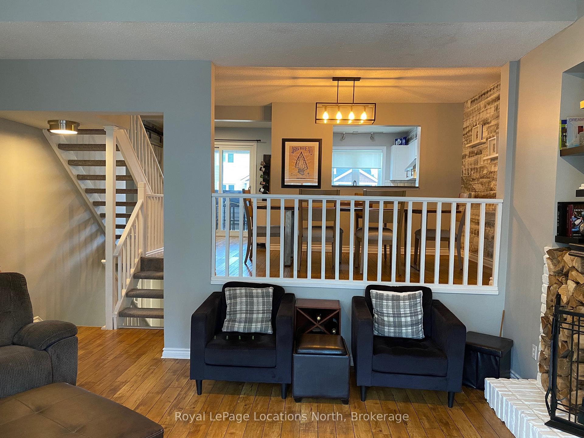 Photo 12 of 51 Lighthouse Lane W, Collingwood — HOMEH