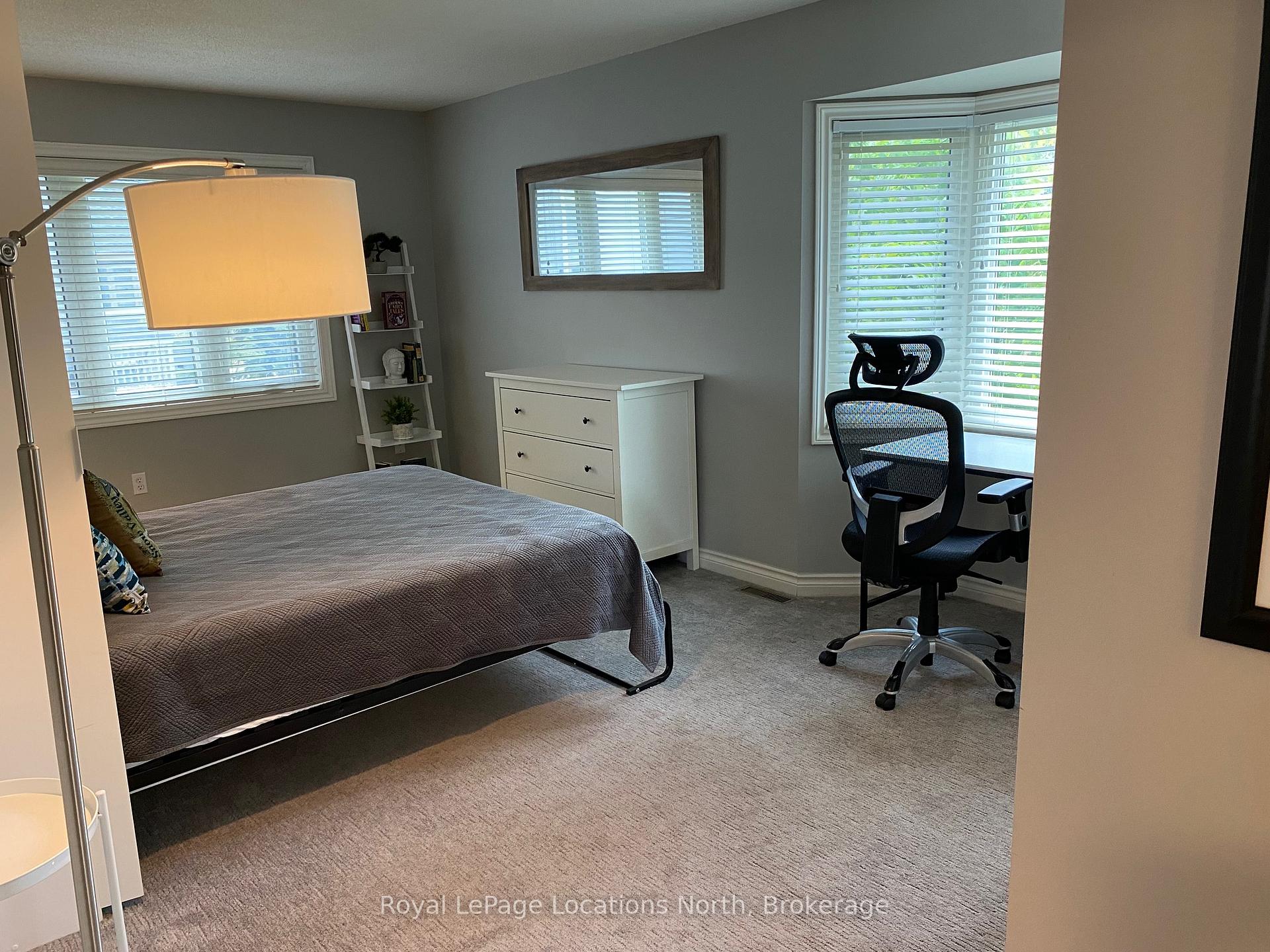 Photo 18 of 51 Lighthouse Lane W, Collingwood — HOMEH