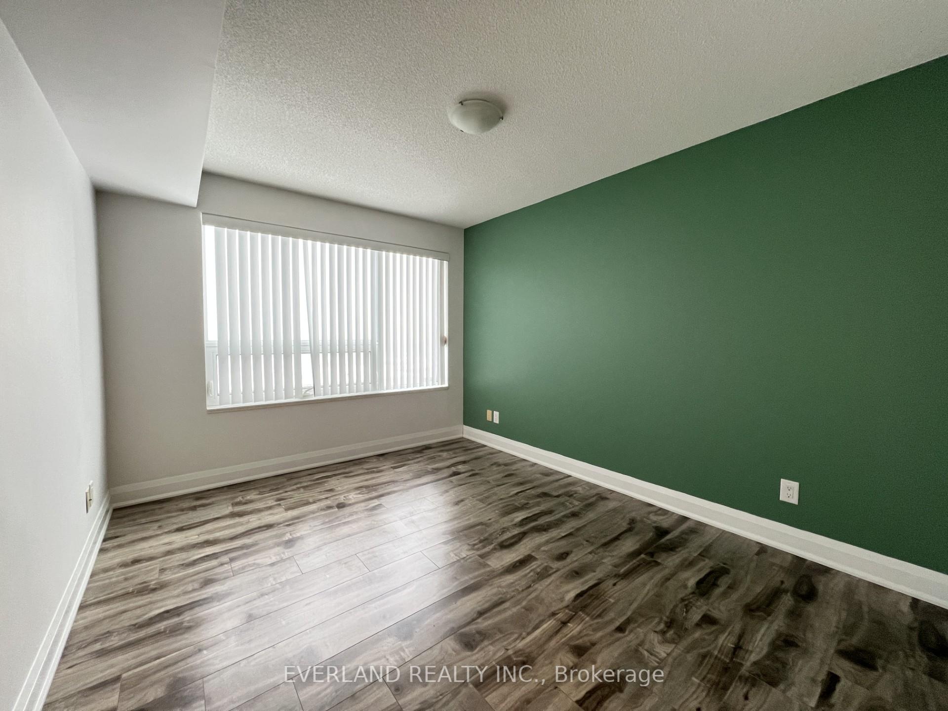 Photo 8 of Unit 1009, 1 Uptown Drive, Markham, Unionville — HOMEH