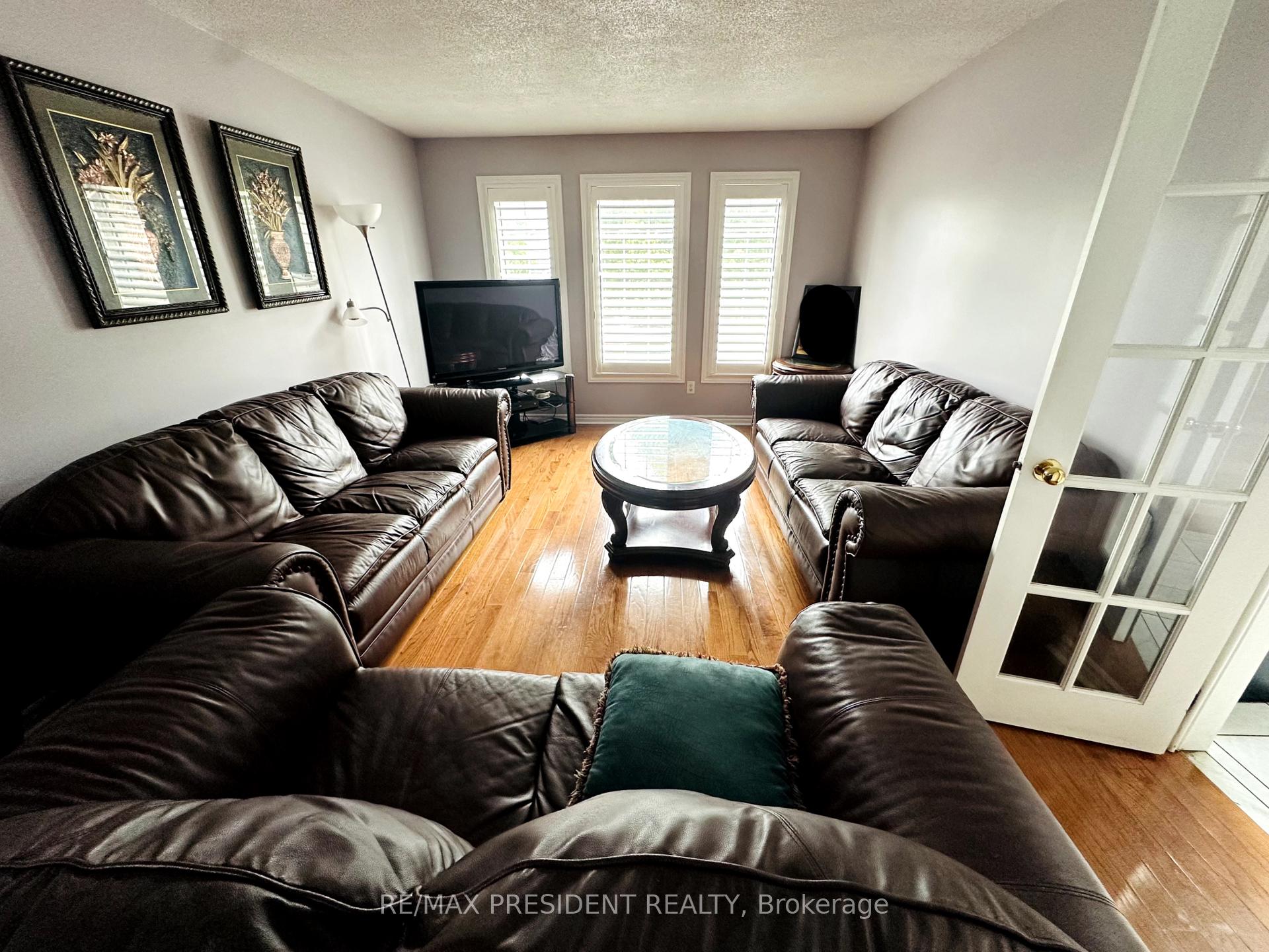 Photo 8 of 16 Eaglestone Lane, Barrie, Ardagh — HOMEH