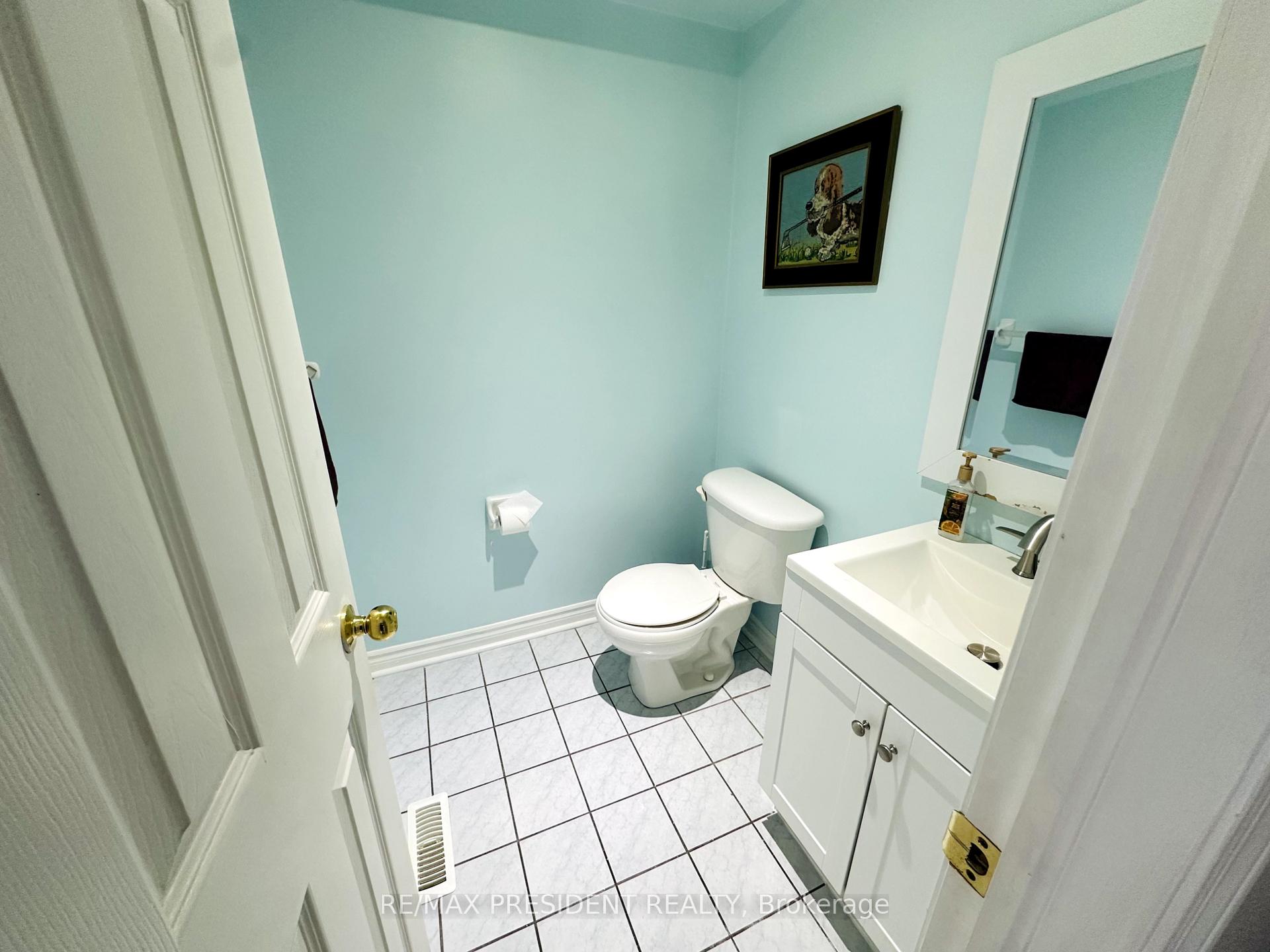 Photo 14 of 16 Eaglestone Lane, Barrie, Ardagh — HOMEH