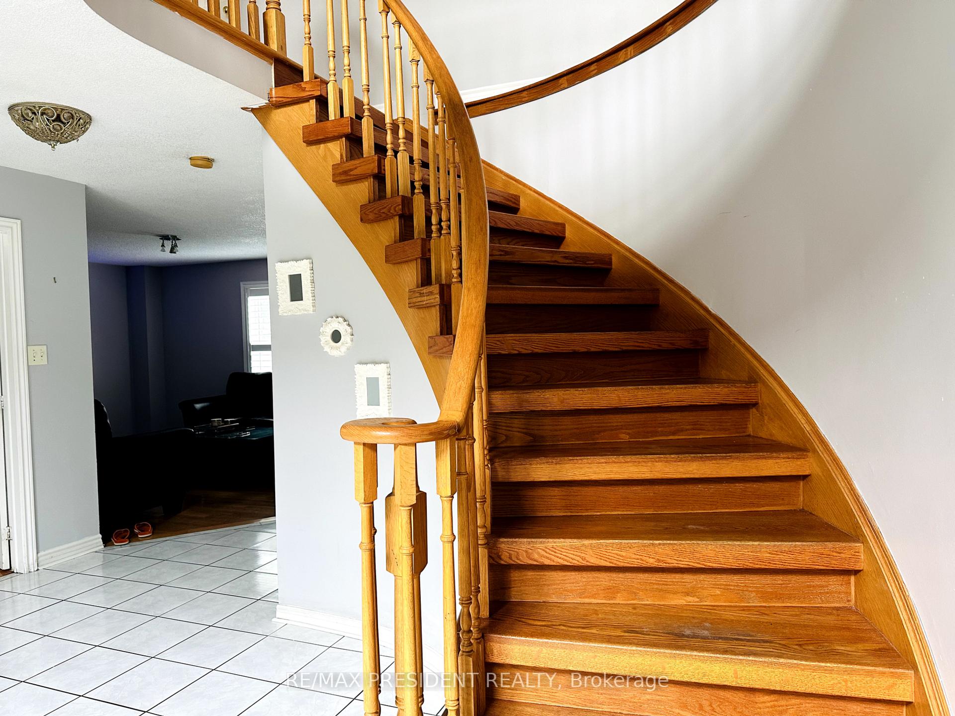 Photo 15 of 16 Eaglestone Lane, Barrie, Ardagh — HOMEH