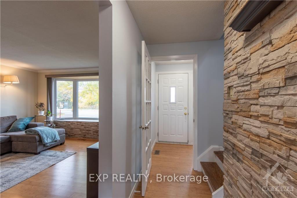 Photo 7 of 2264 Russell Road, Ottawa, Hawthorne Meadows — HOMEH